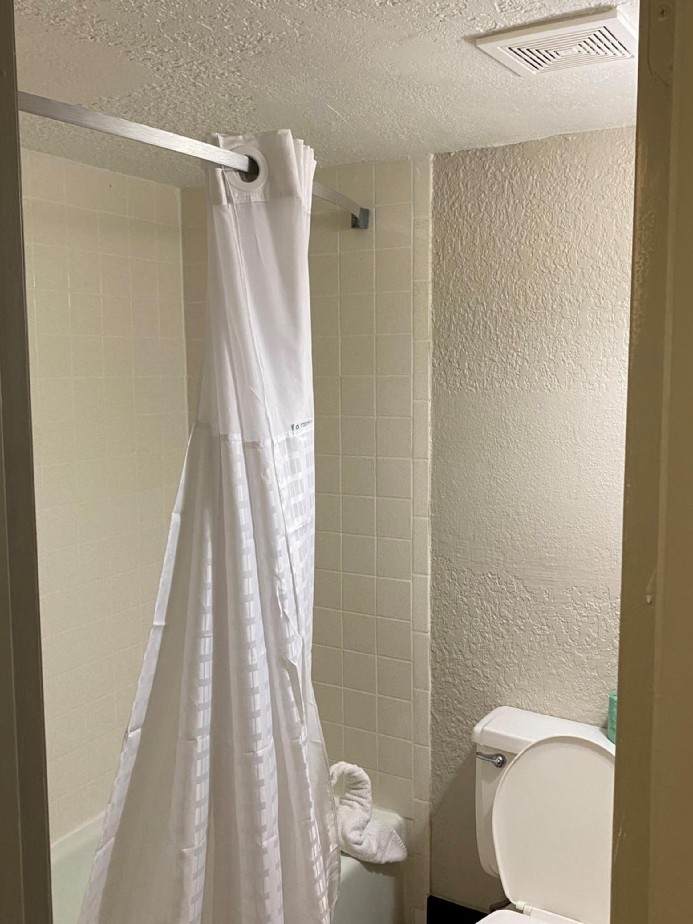 Deluxe King Room - Non-Smoking - Photo 13
