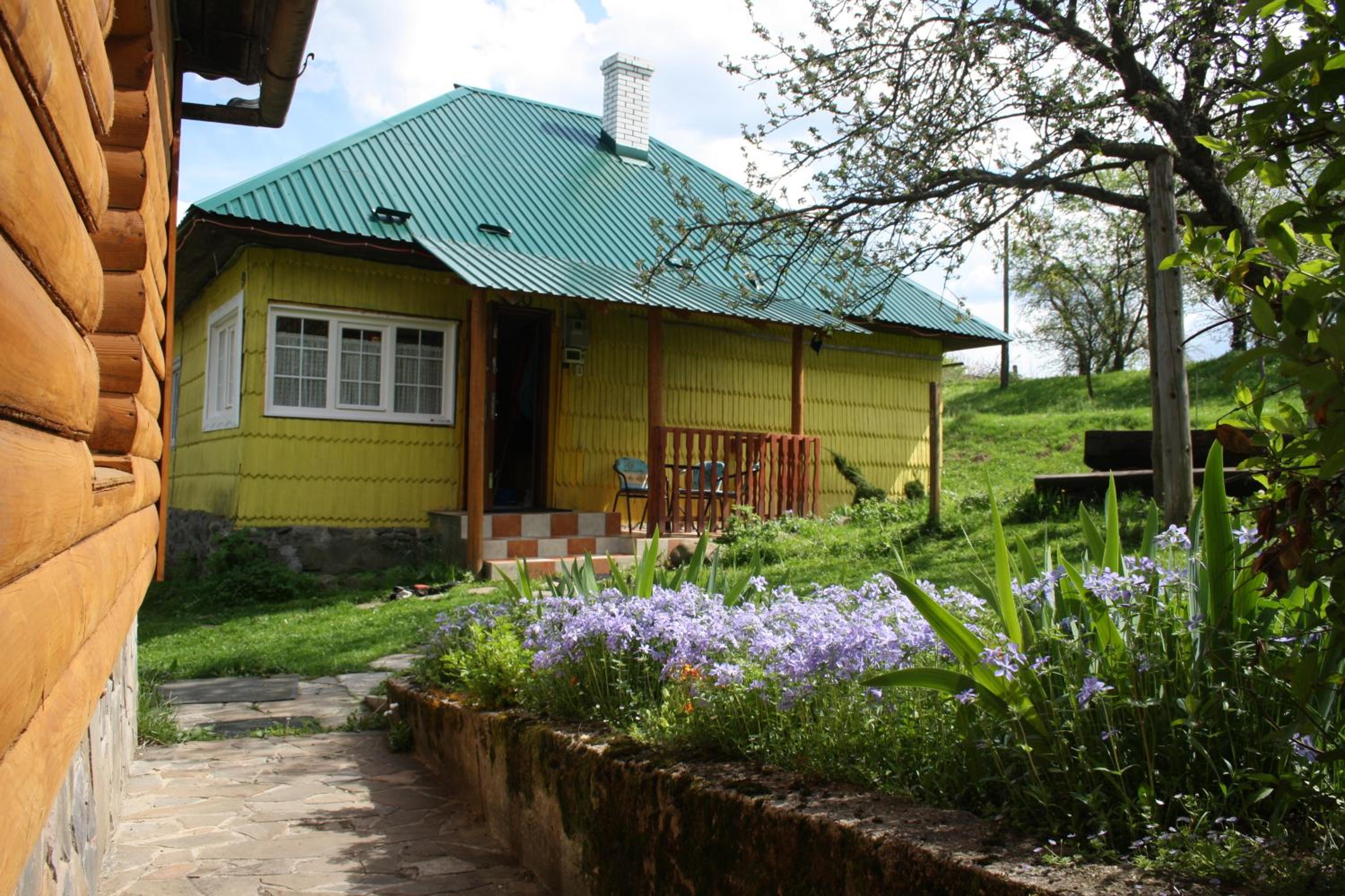 Two-Bedroom House photo 2