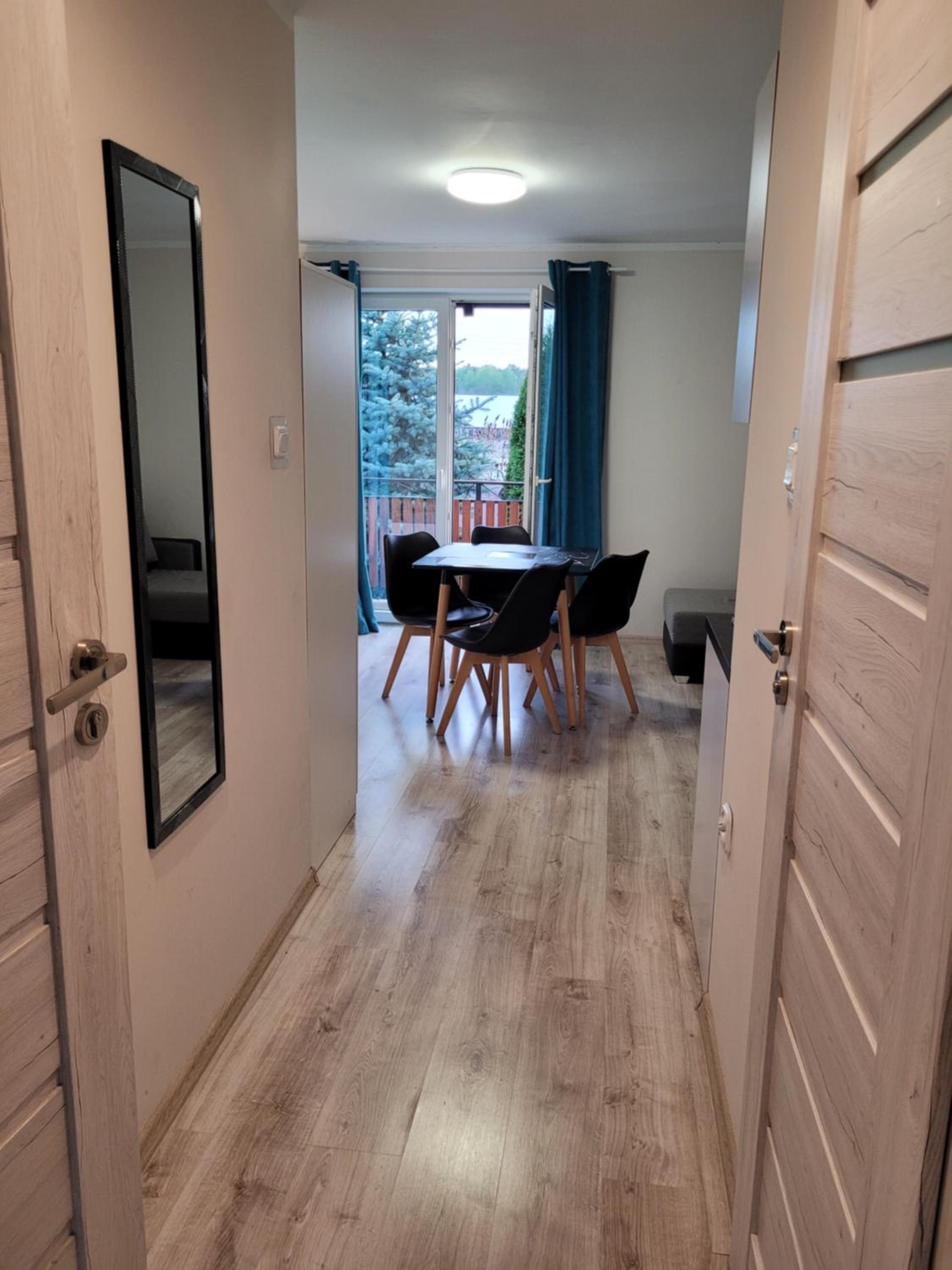 One-Bedroom Apartment - Photo 8