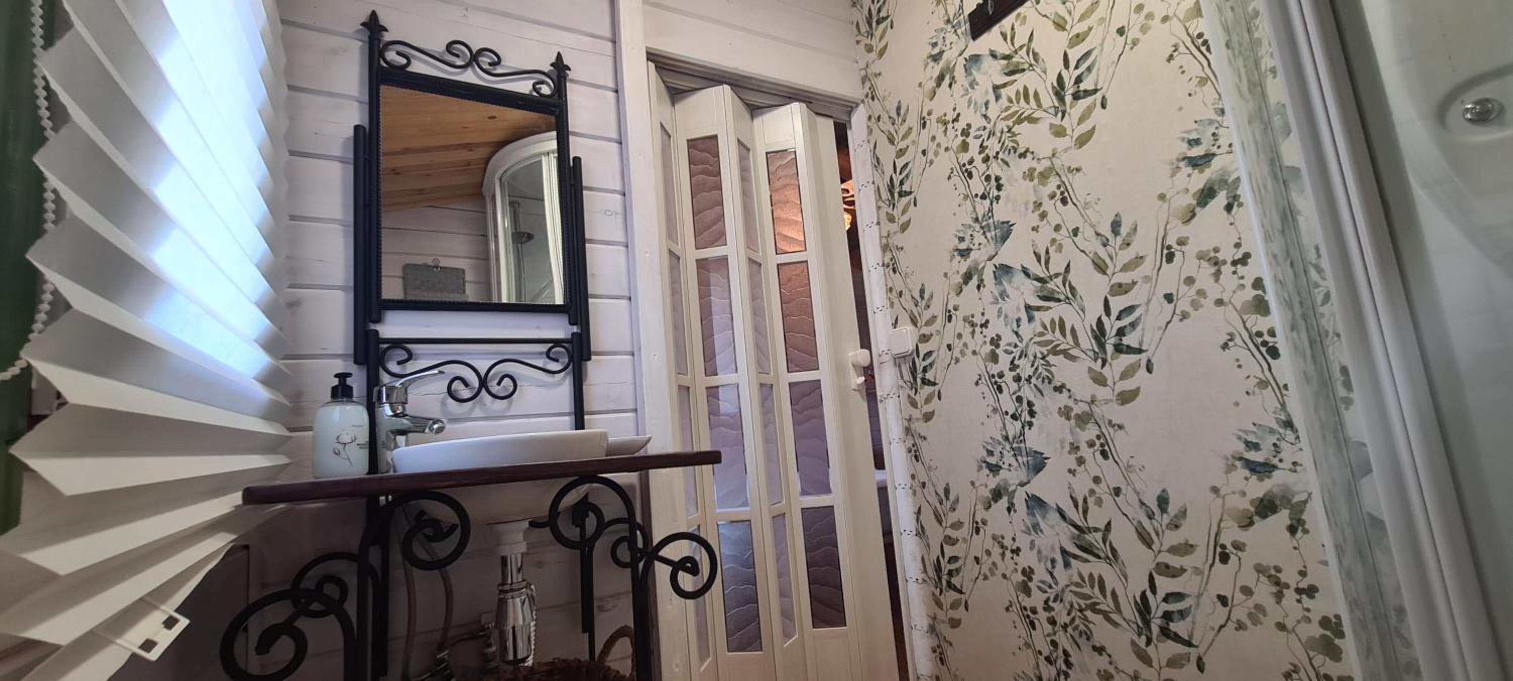 Two-Bedroom House photo 2