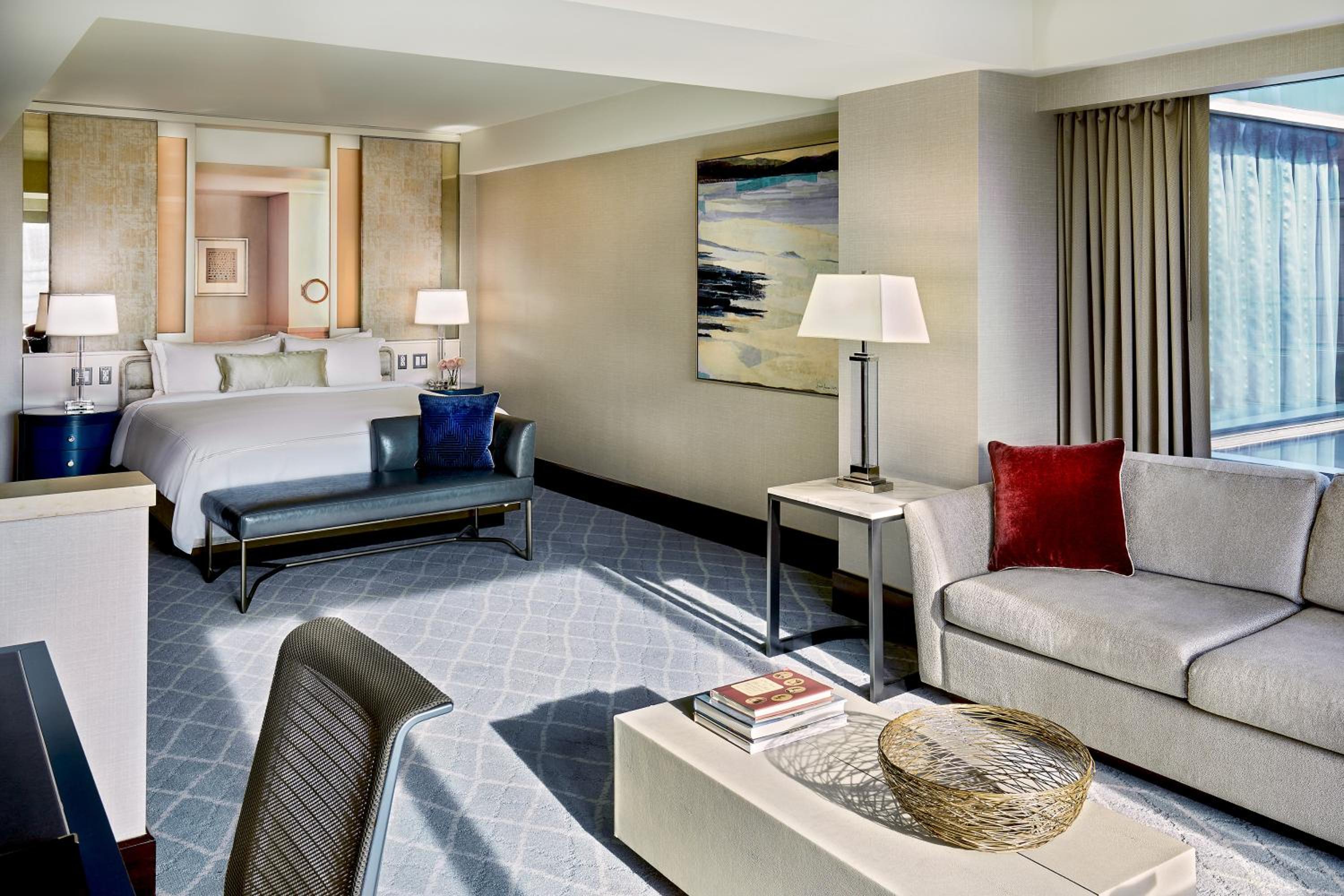 King Junior Suite with Water View