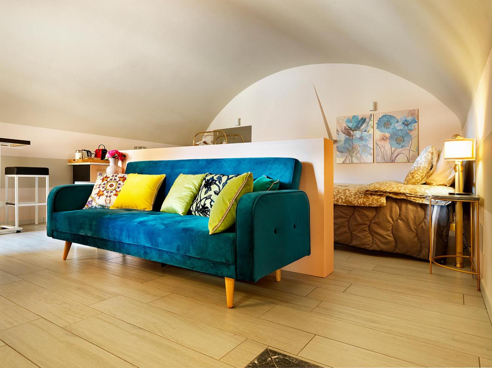 Double Room with Patio - Photo 10