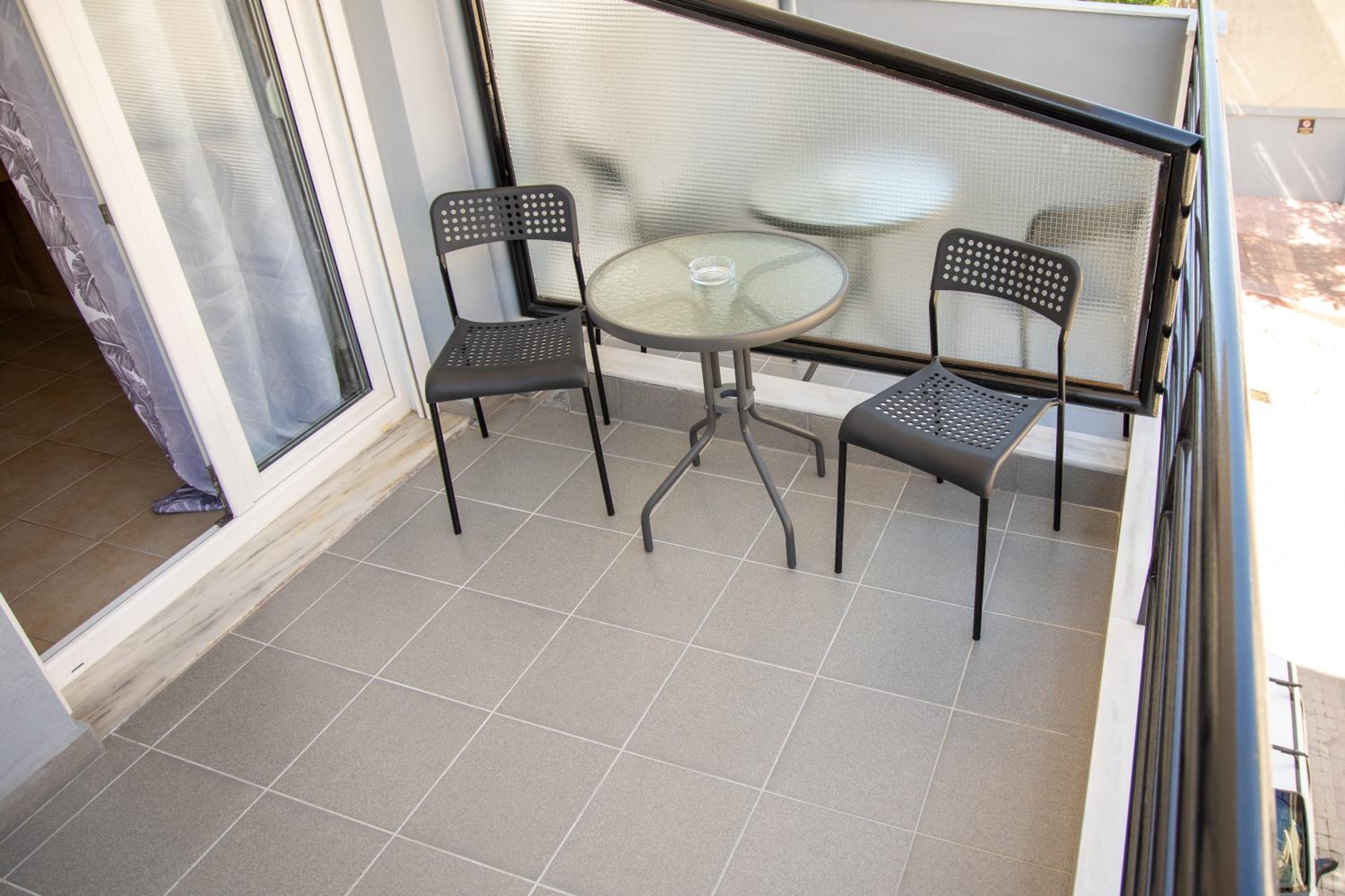 Double Room - Photo 22