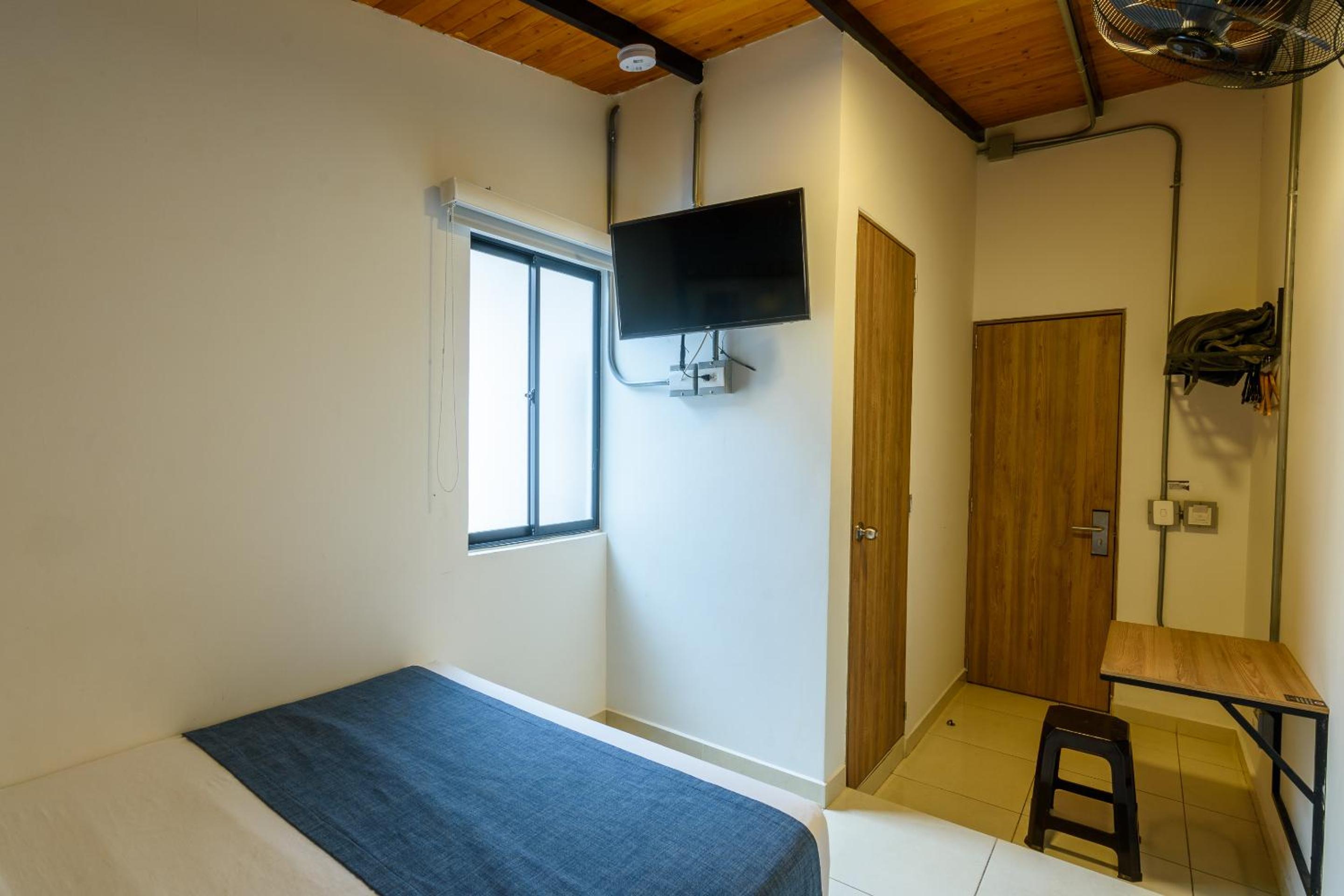 Single Room photo 2