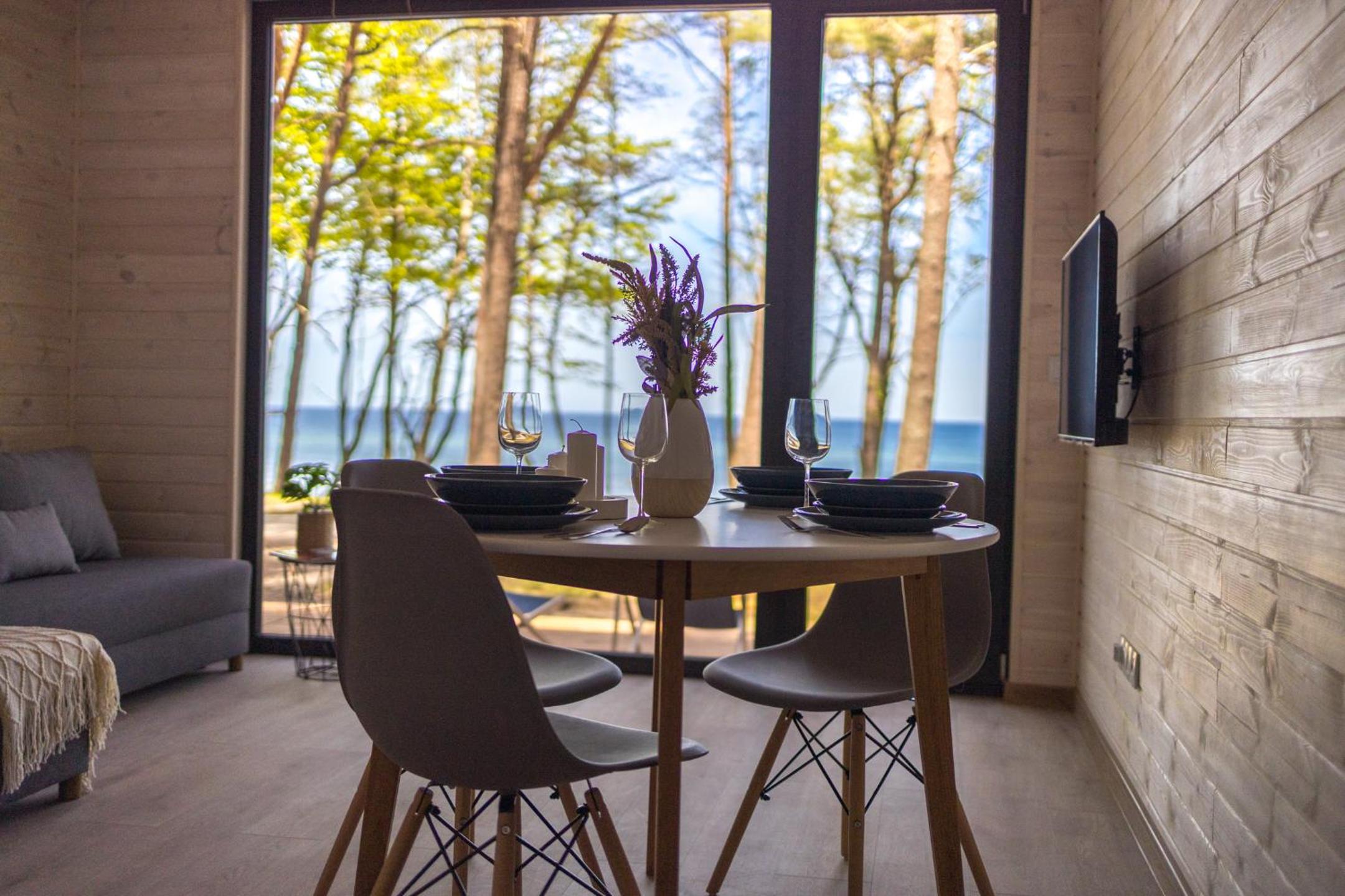 Bungalow with Sea View - Photo 1