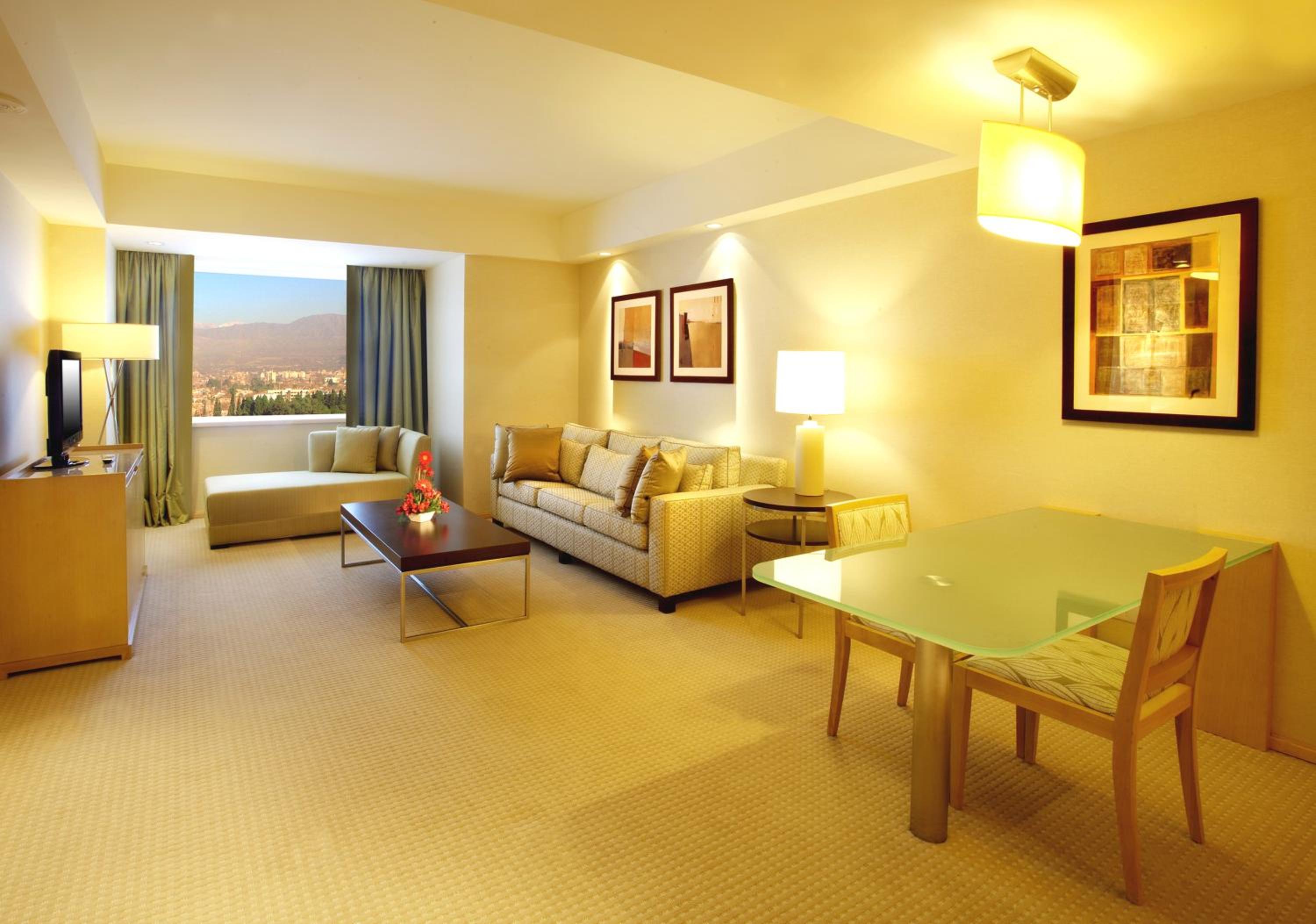 Suite With Mountain View