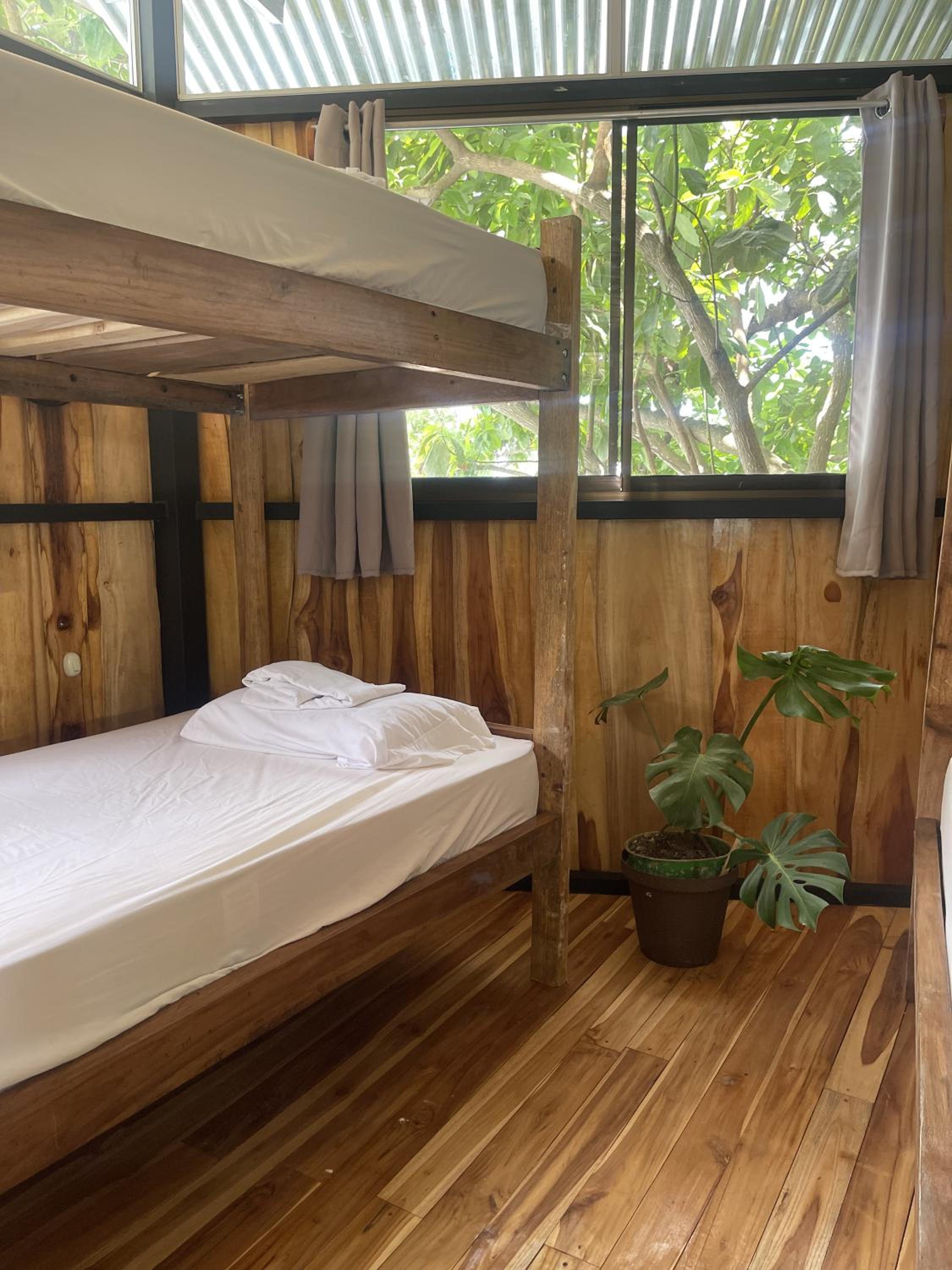 Bed in 6-Bed Dormitory Room photo 1