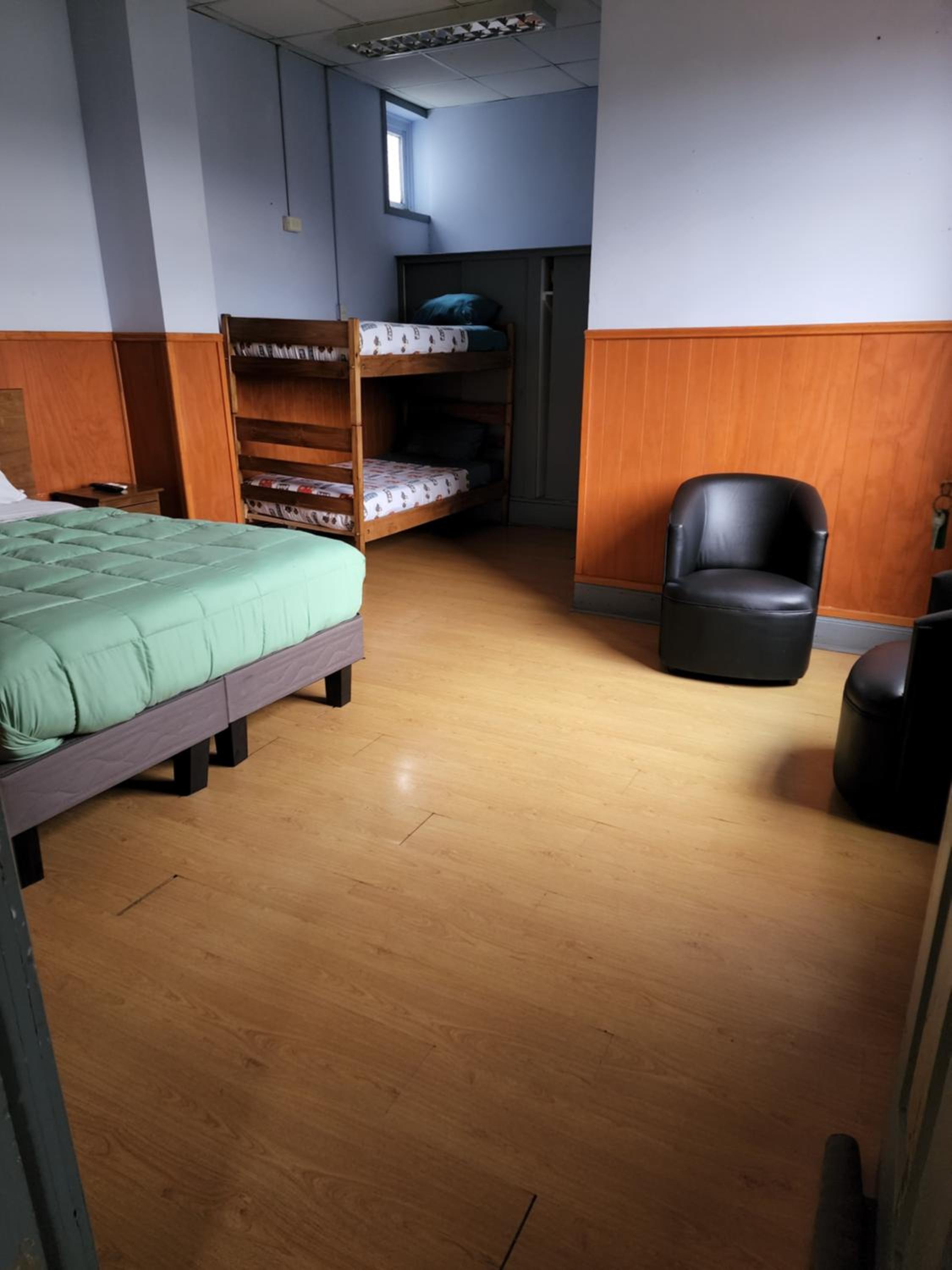 Double Room with Private Bathroom photo 3