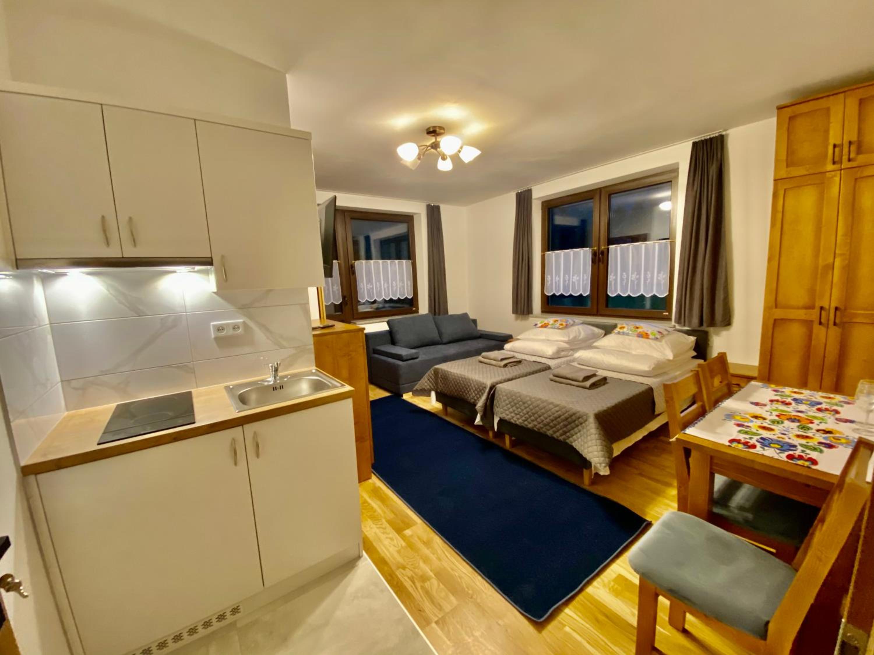 Deluxe Apartment