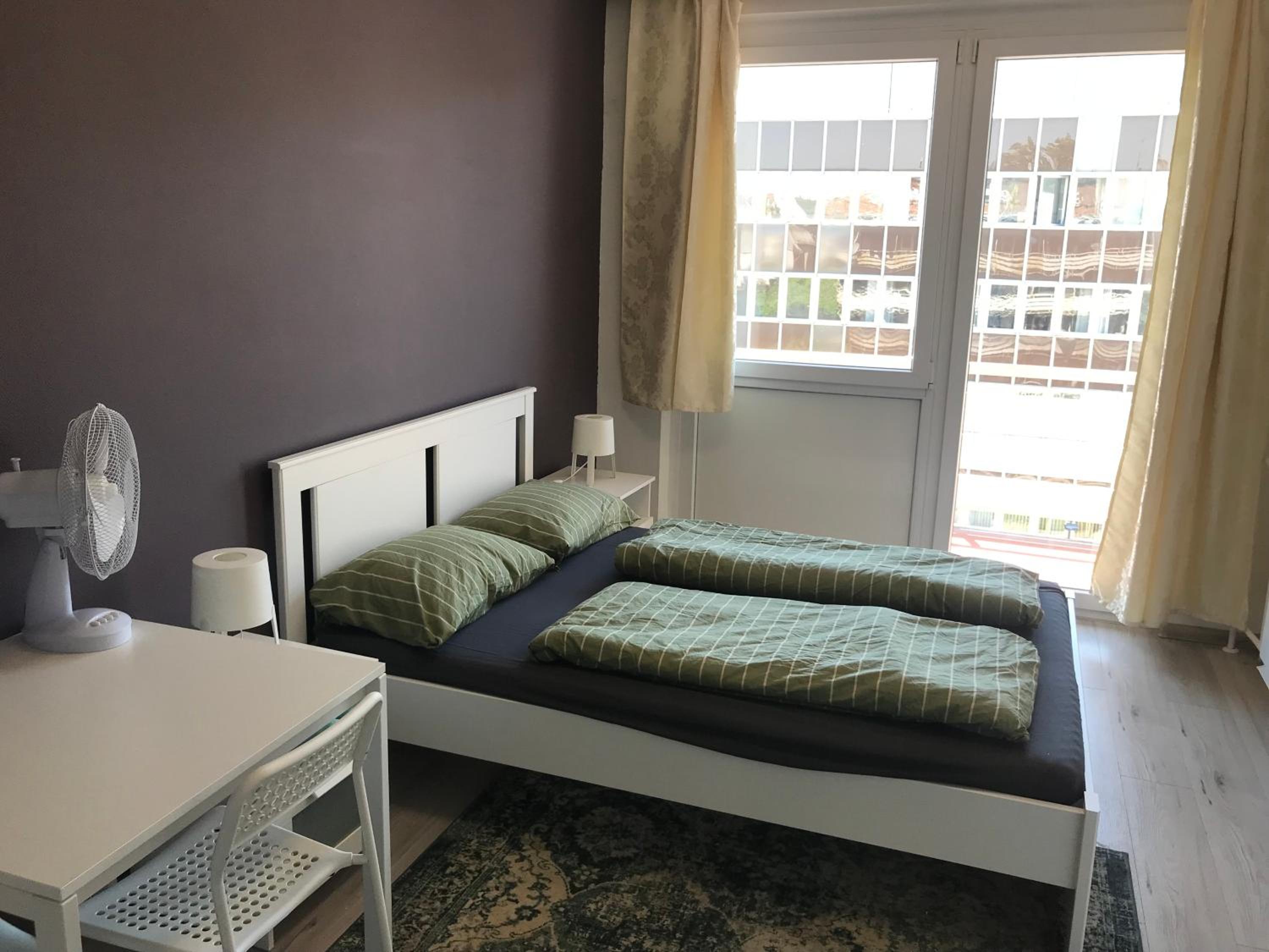 One-Bedroom Apartment - Photo 1