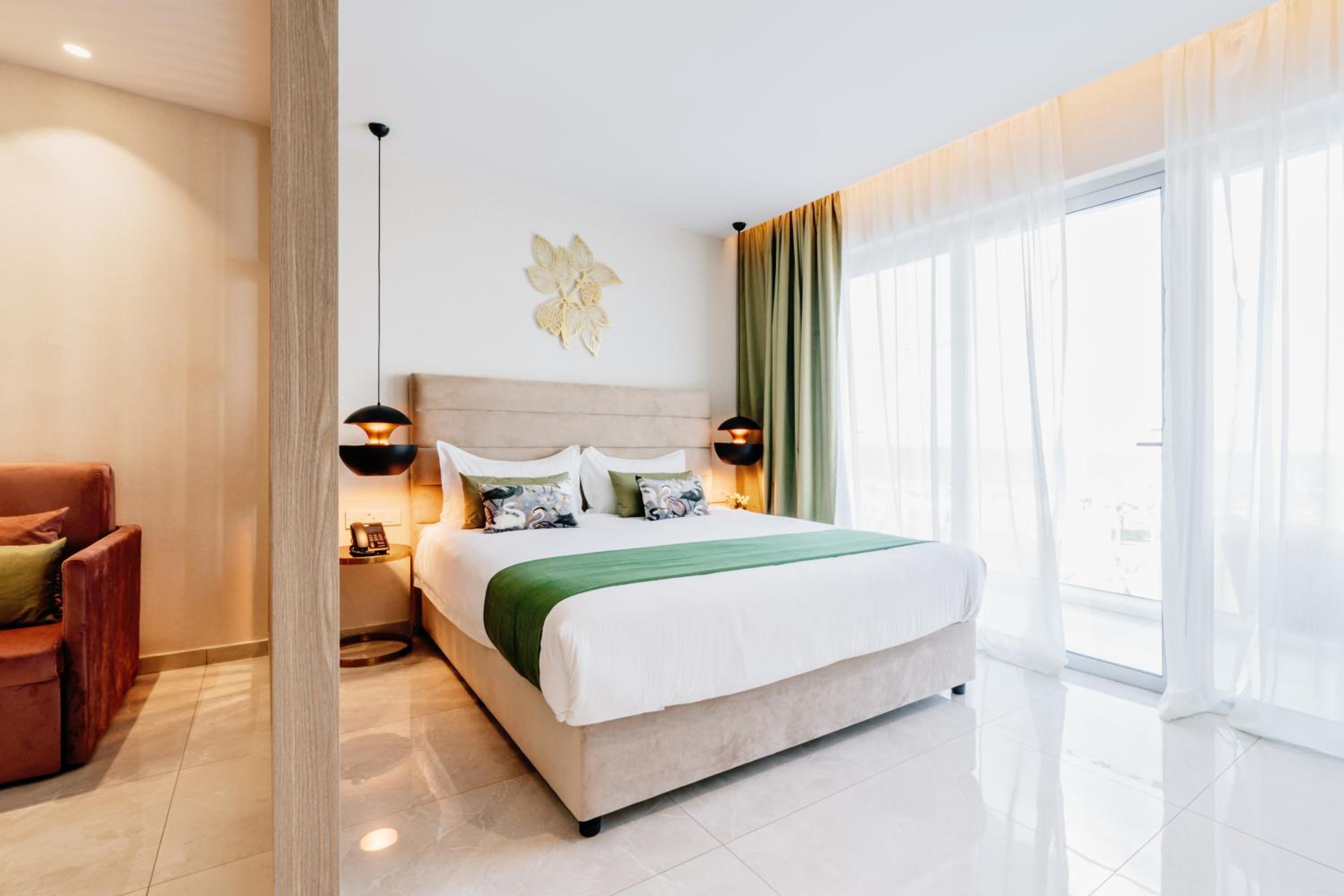 Suite with Sea View - Photo 2