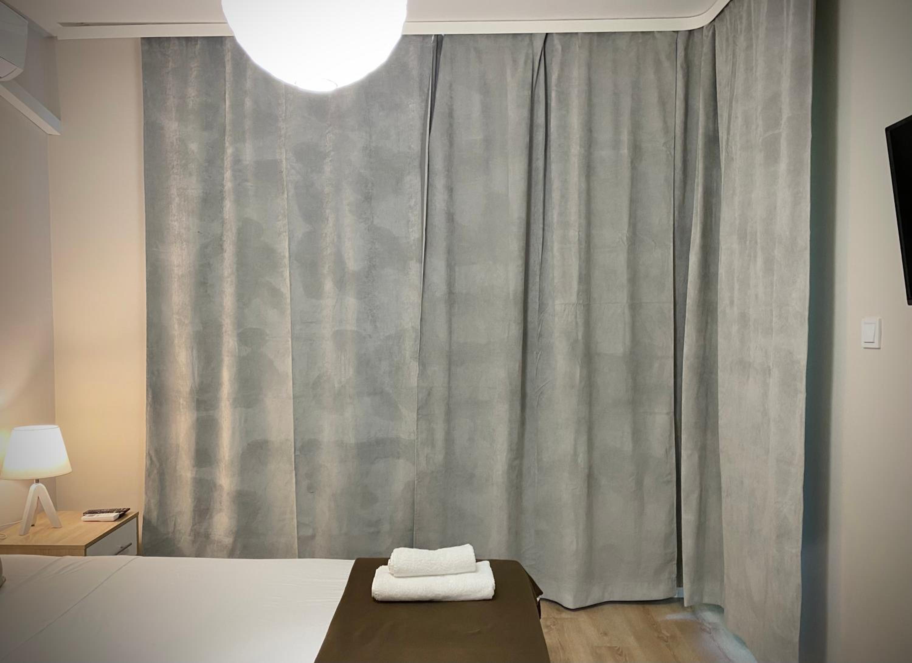 One-Bedroom Apartment - Photo 19