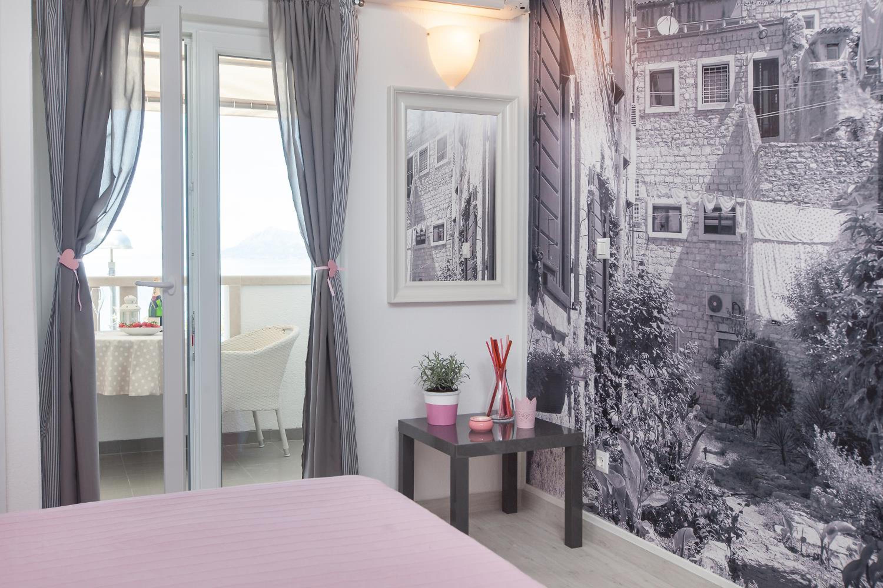 Studio with Balcony and Sea View