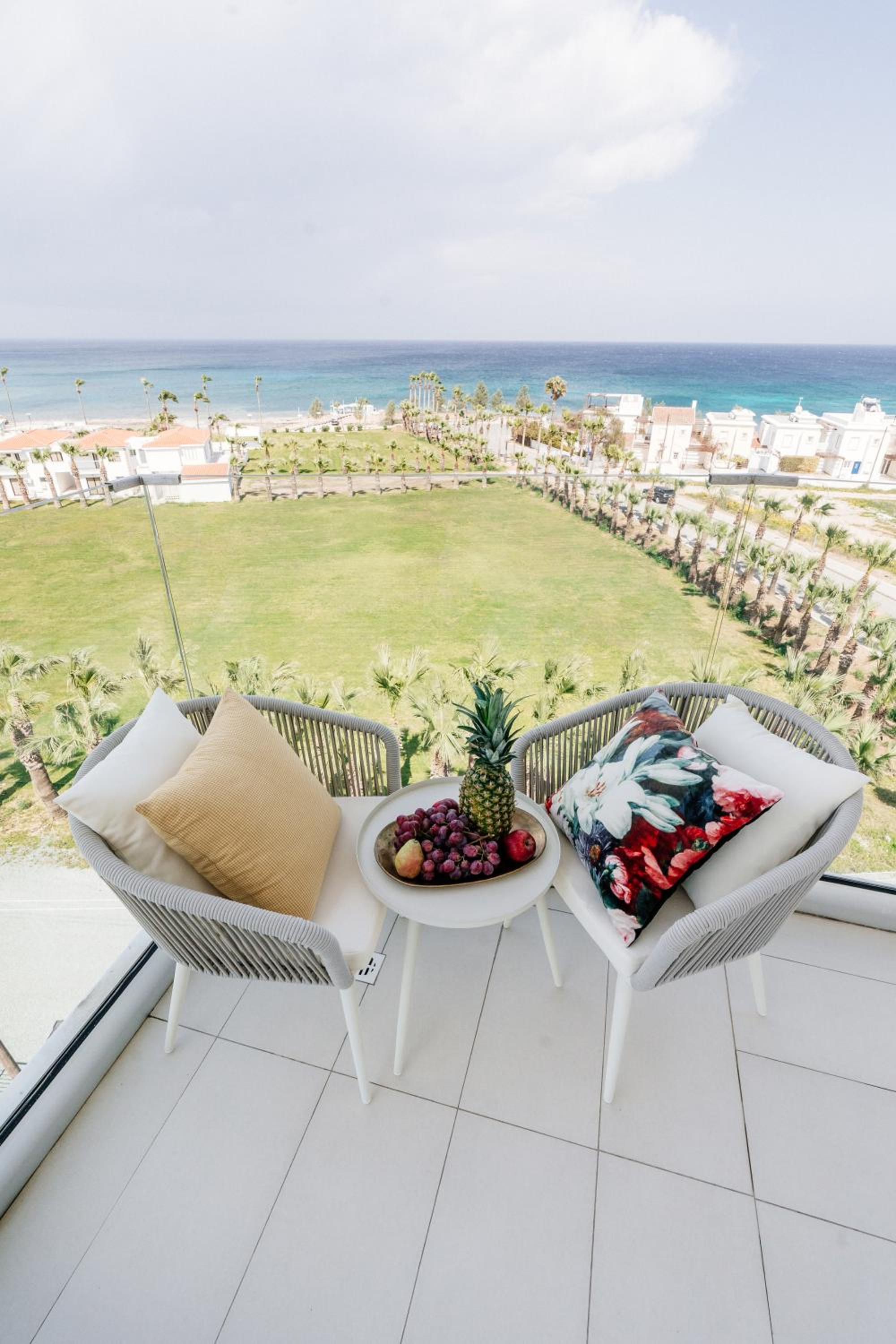 Suite with Sea View - Photo 13