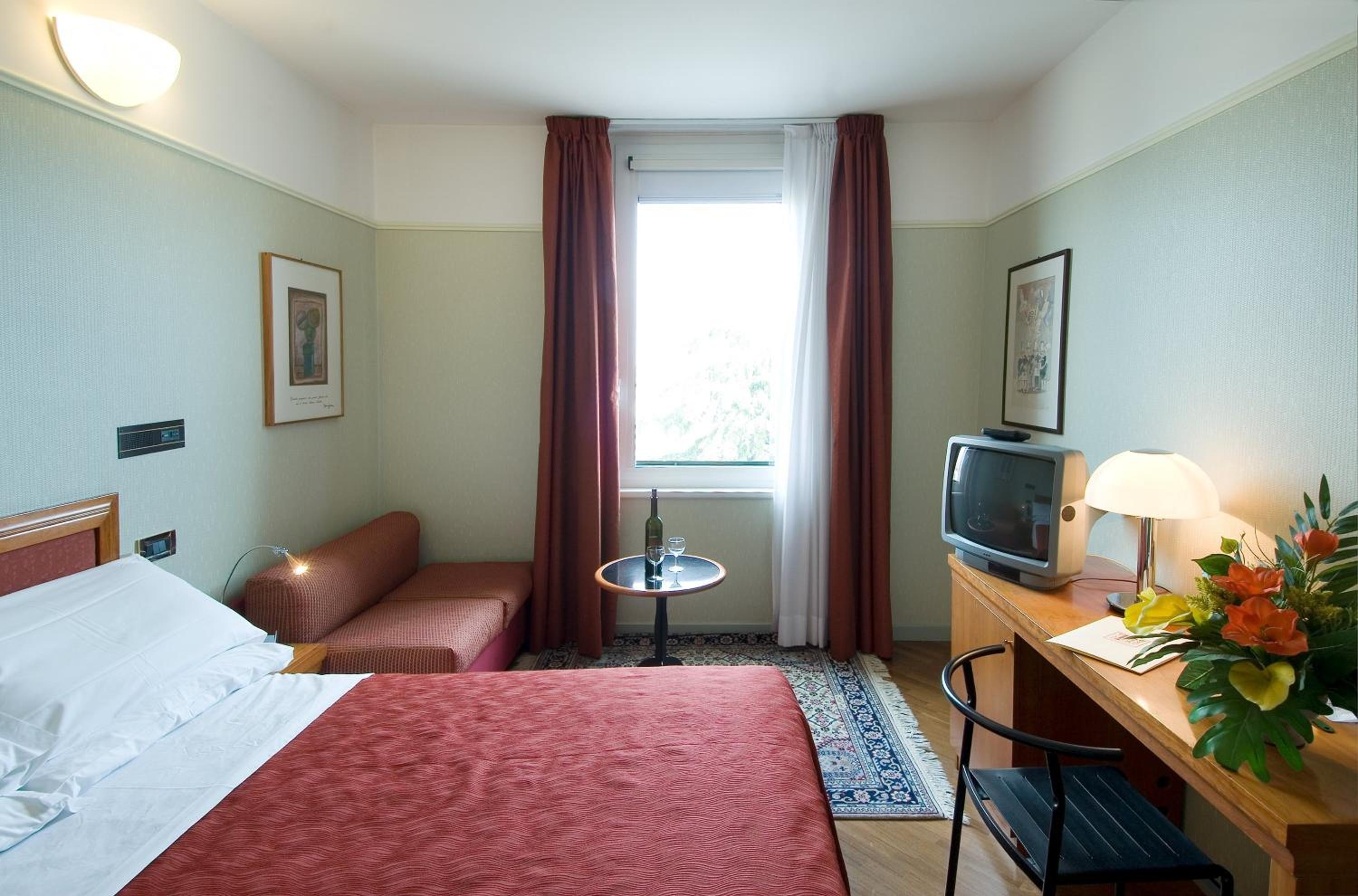 Double Room - Photo 3