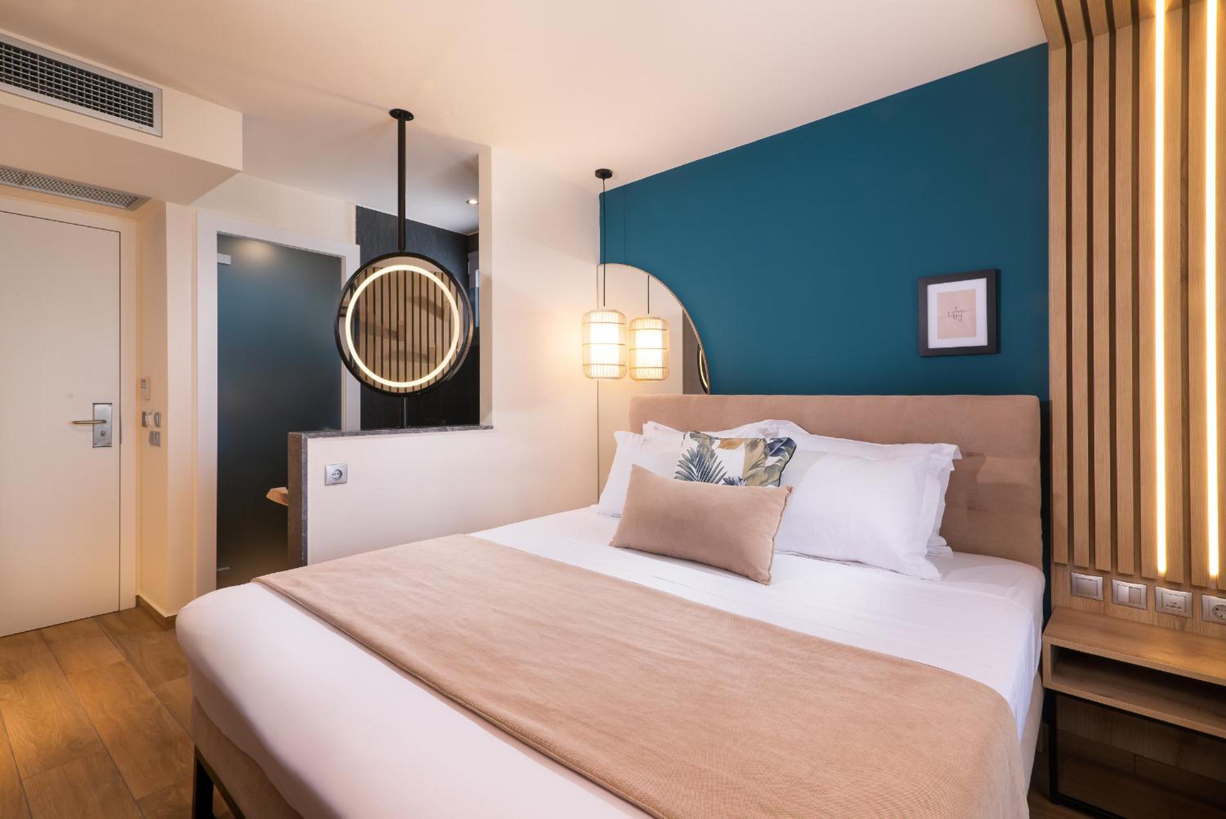Deluxe Double Room photo 2