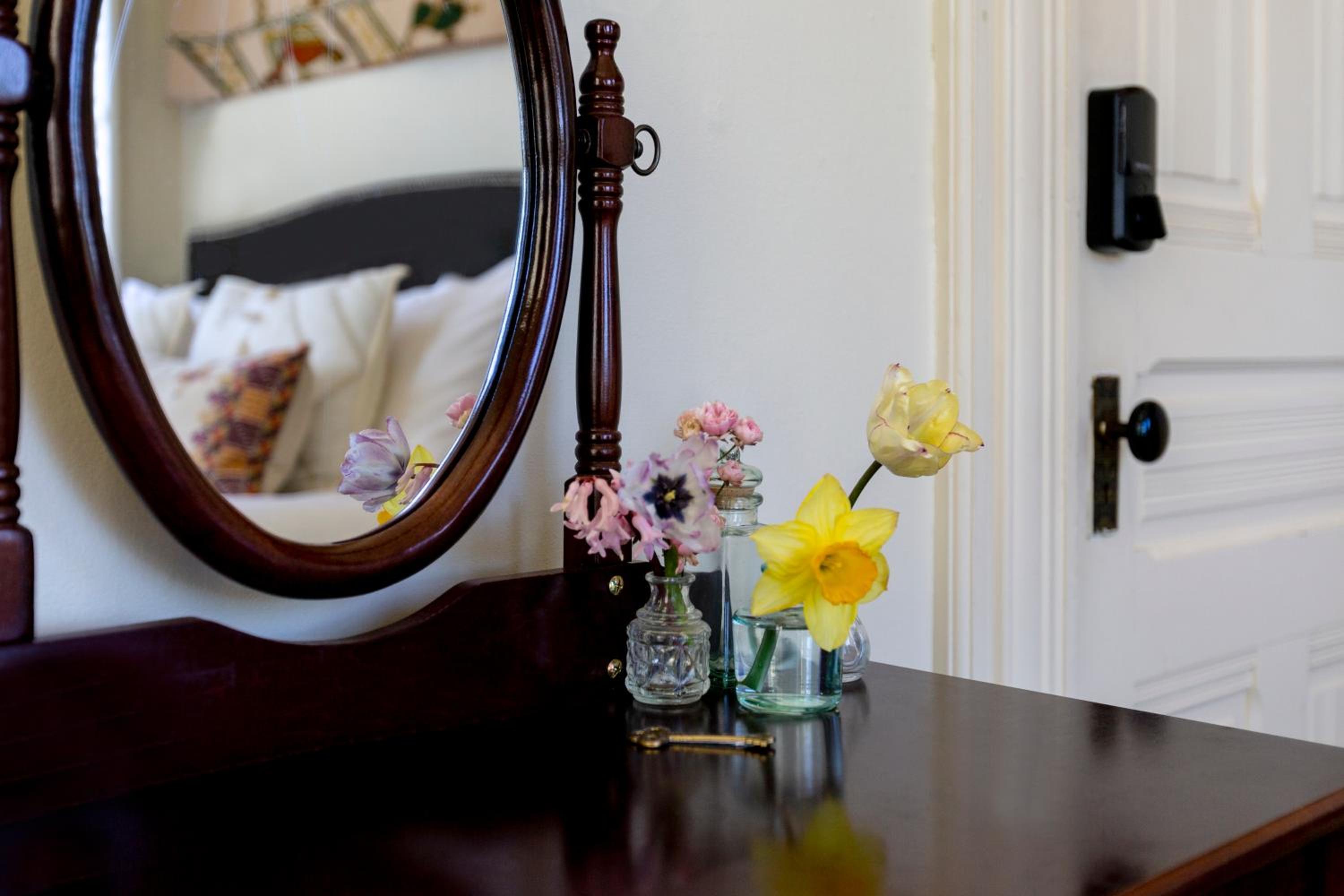 King Room with Private Bathroom photo 3