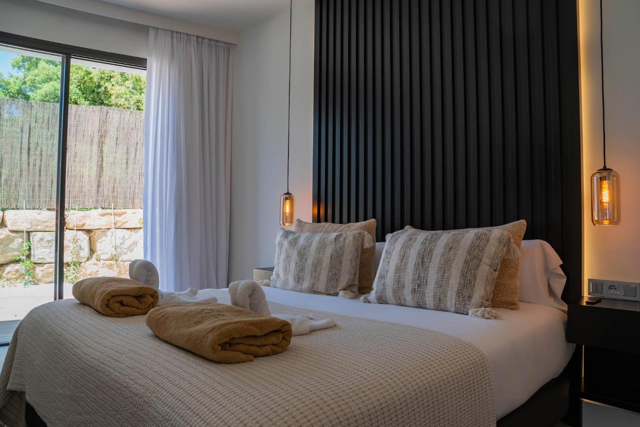 King Room with Garden View - Photo 3