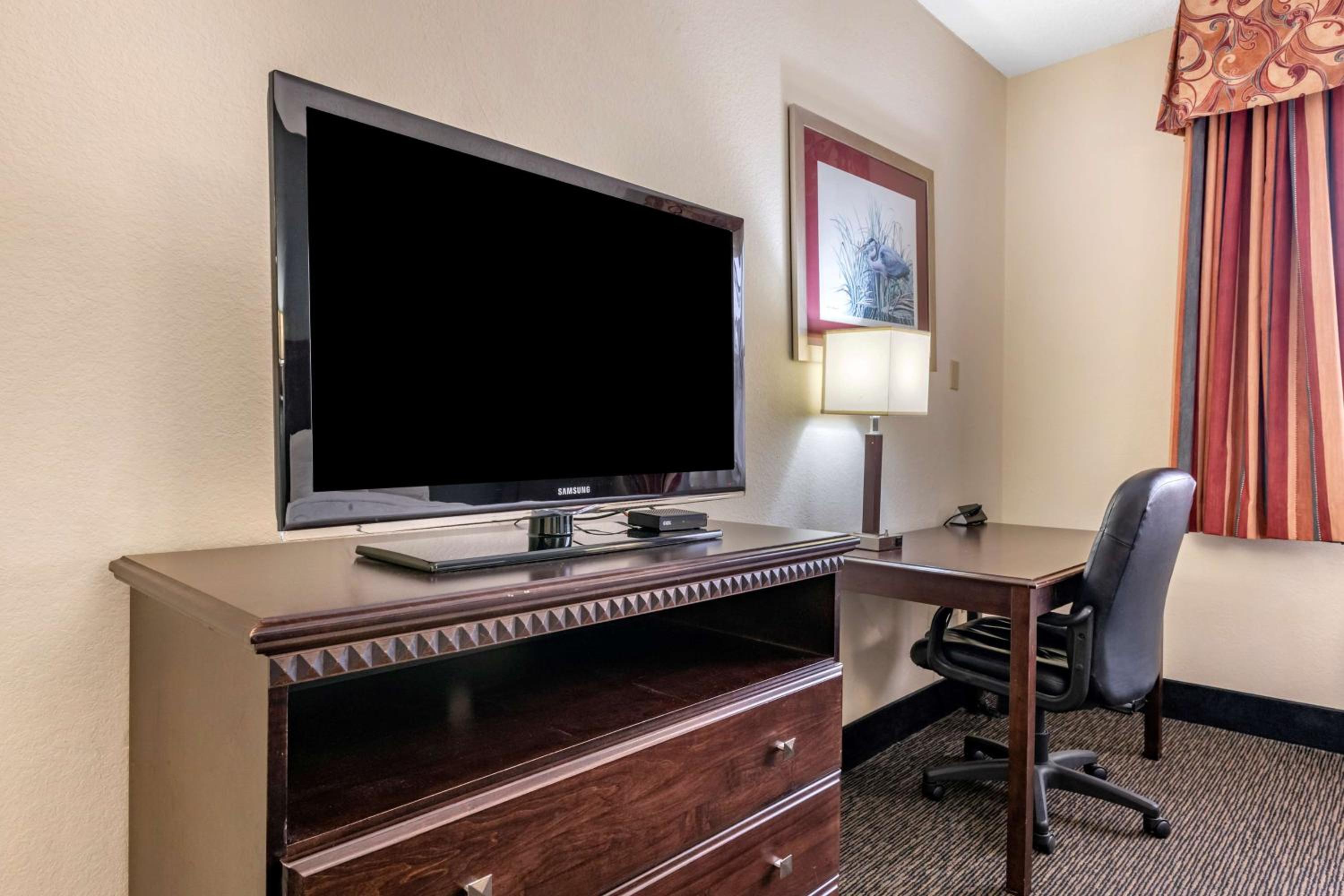 Double Room with Two Double Beds - Photo 7