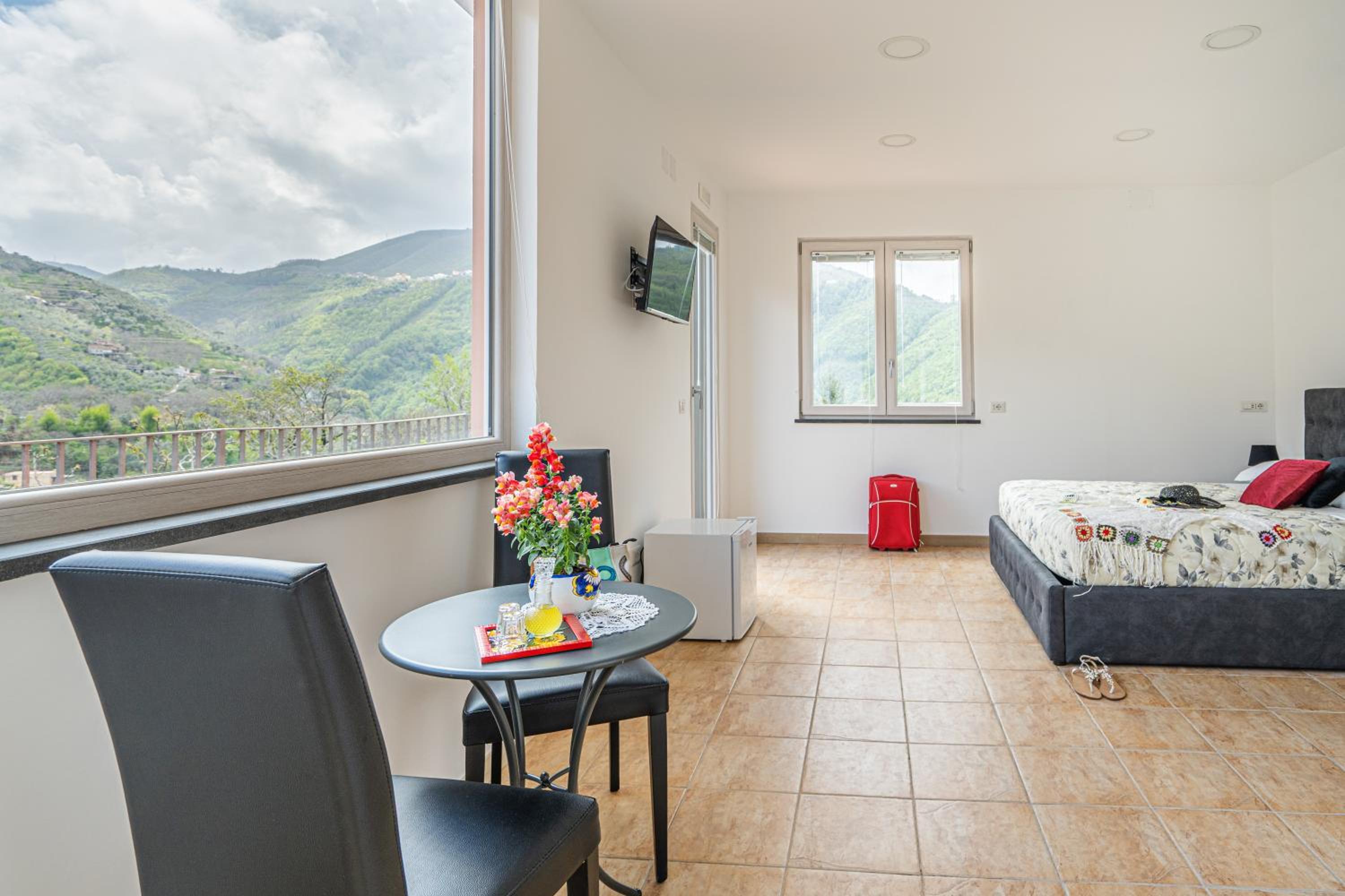 Deluxe Double Or Twin Room photo 1