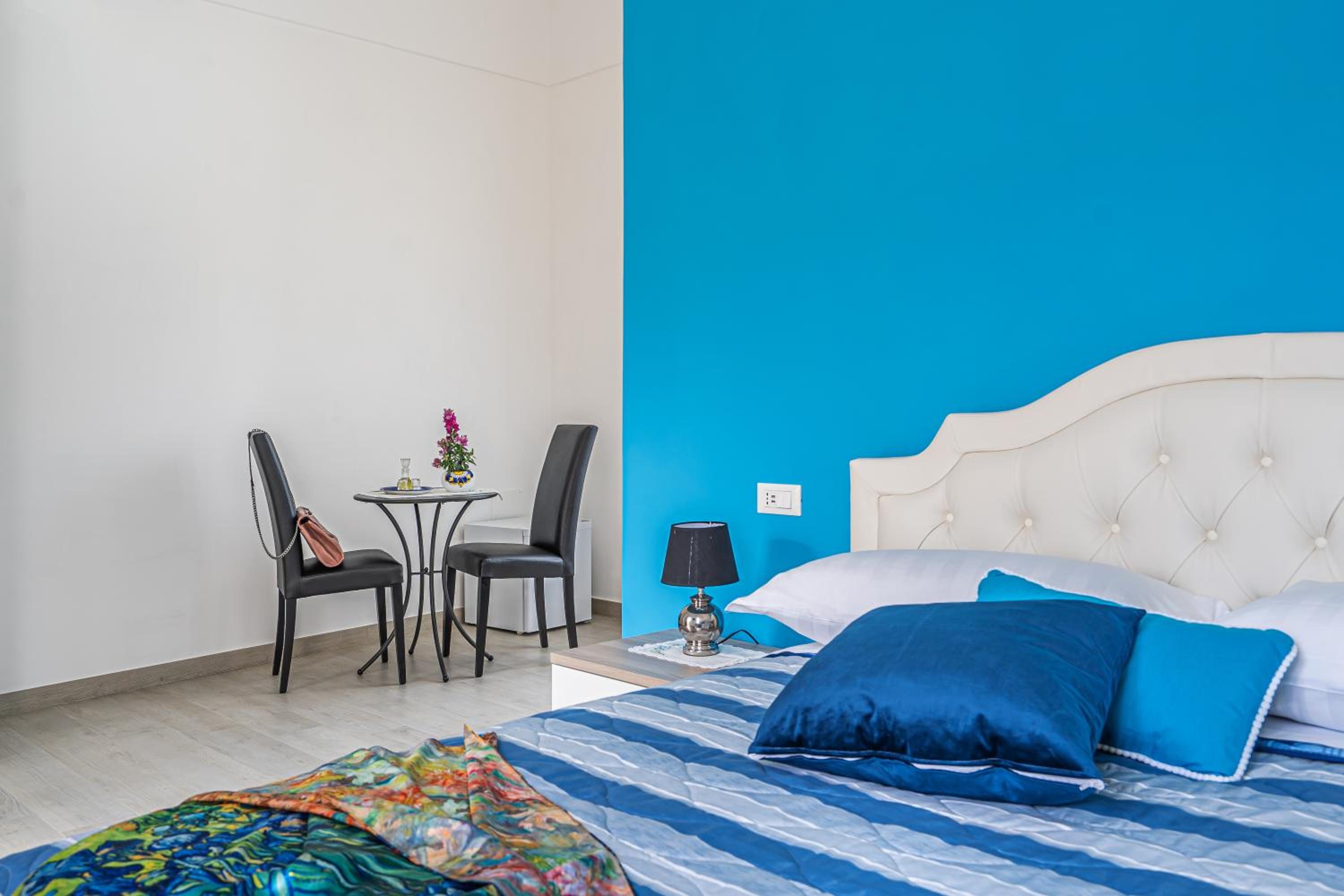 Large Double Room photo 1