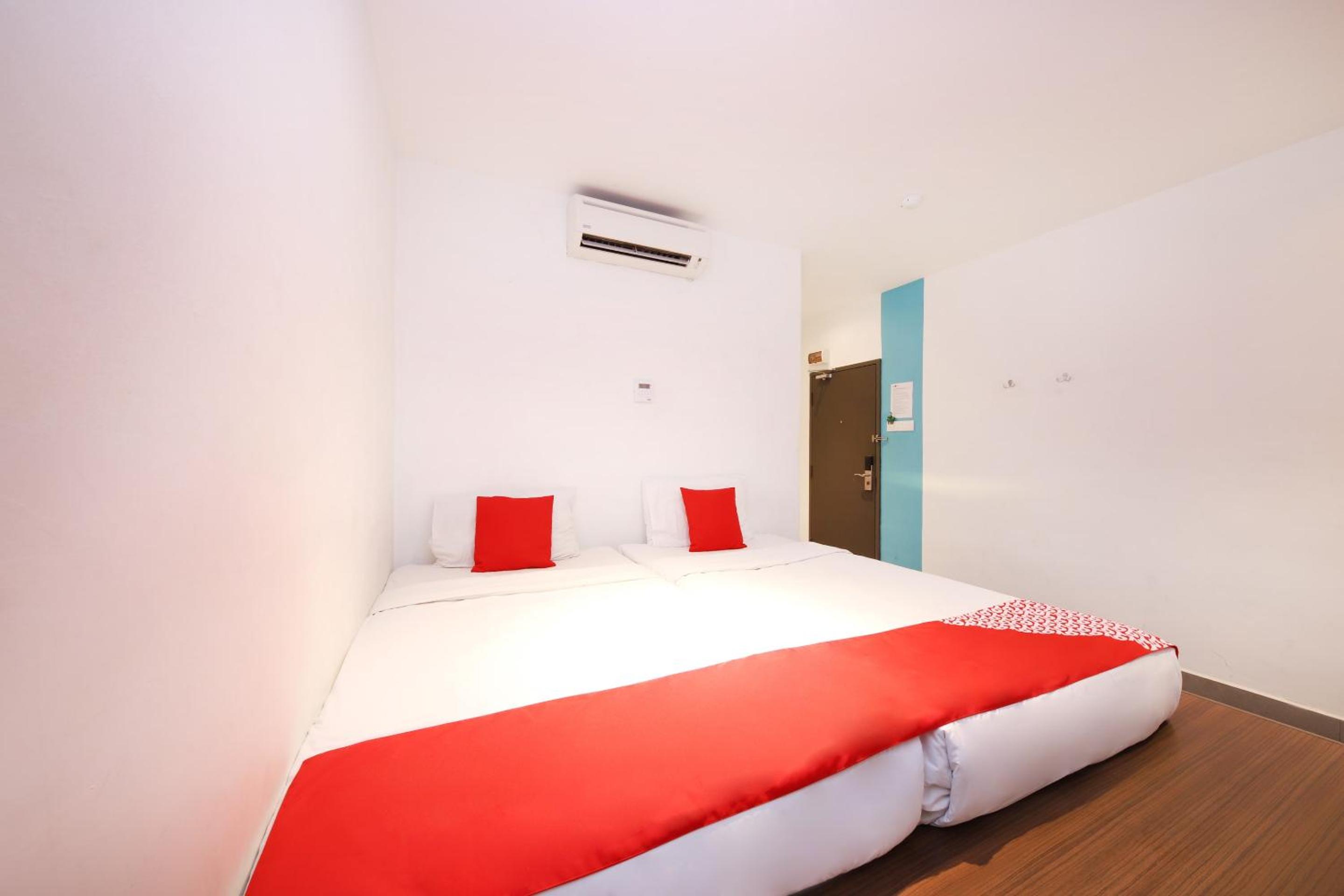Standard Twin Room photo 3