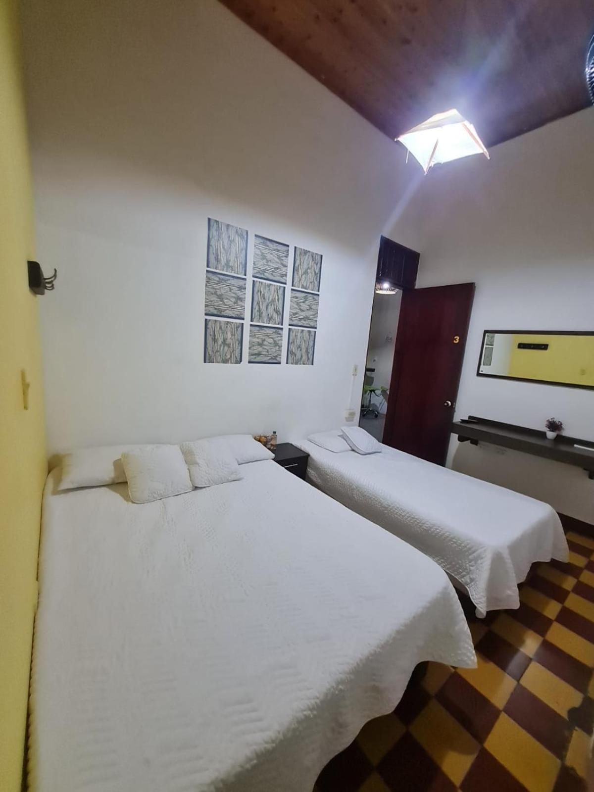 Basic Triple Room photo 1