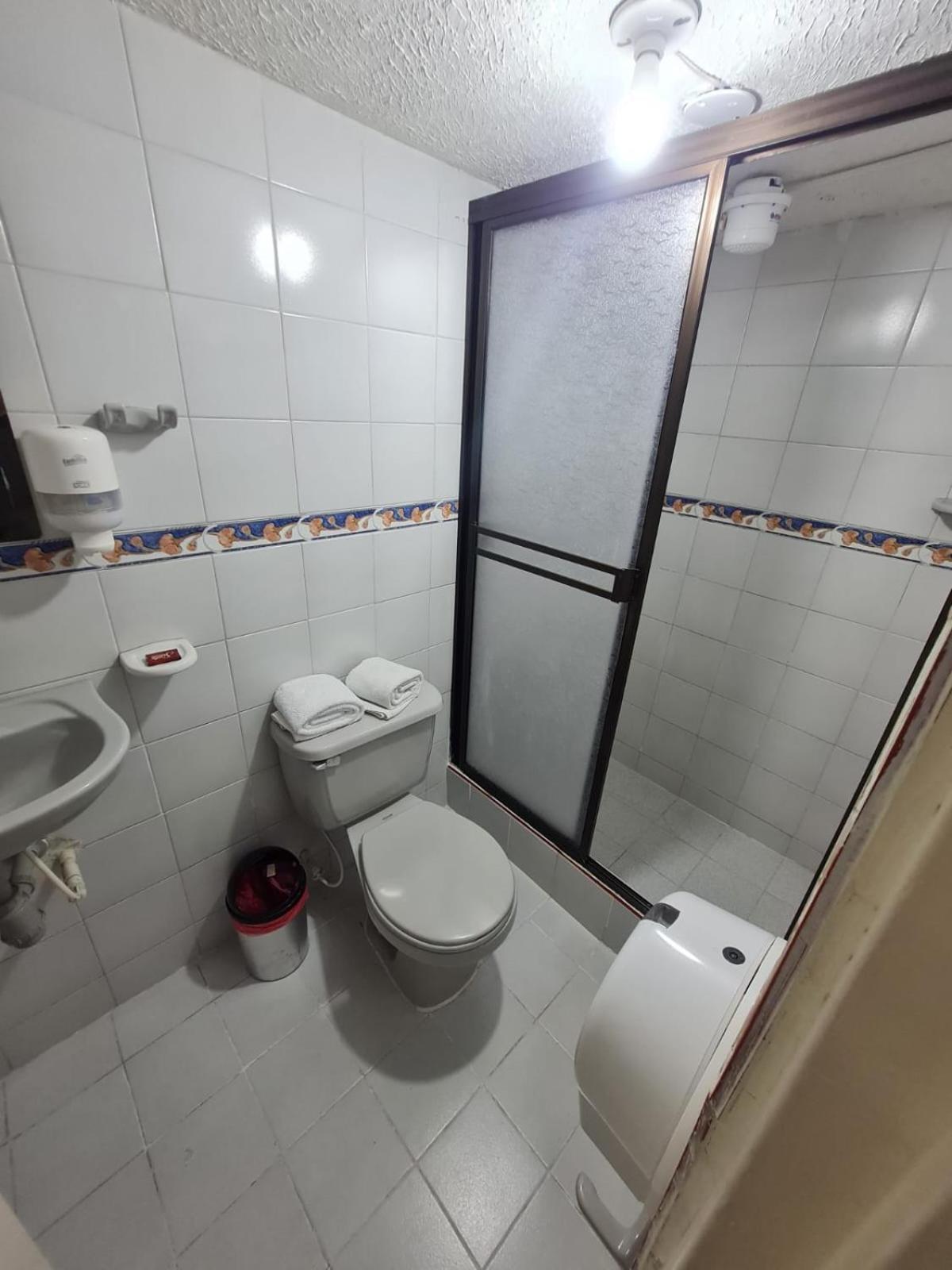 Basic Triple Room photo 3