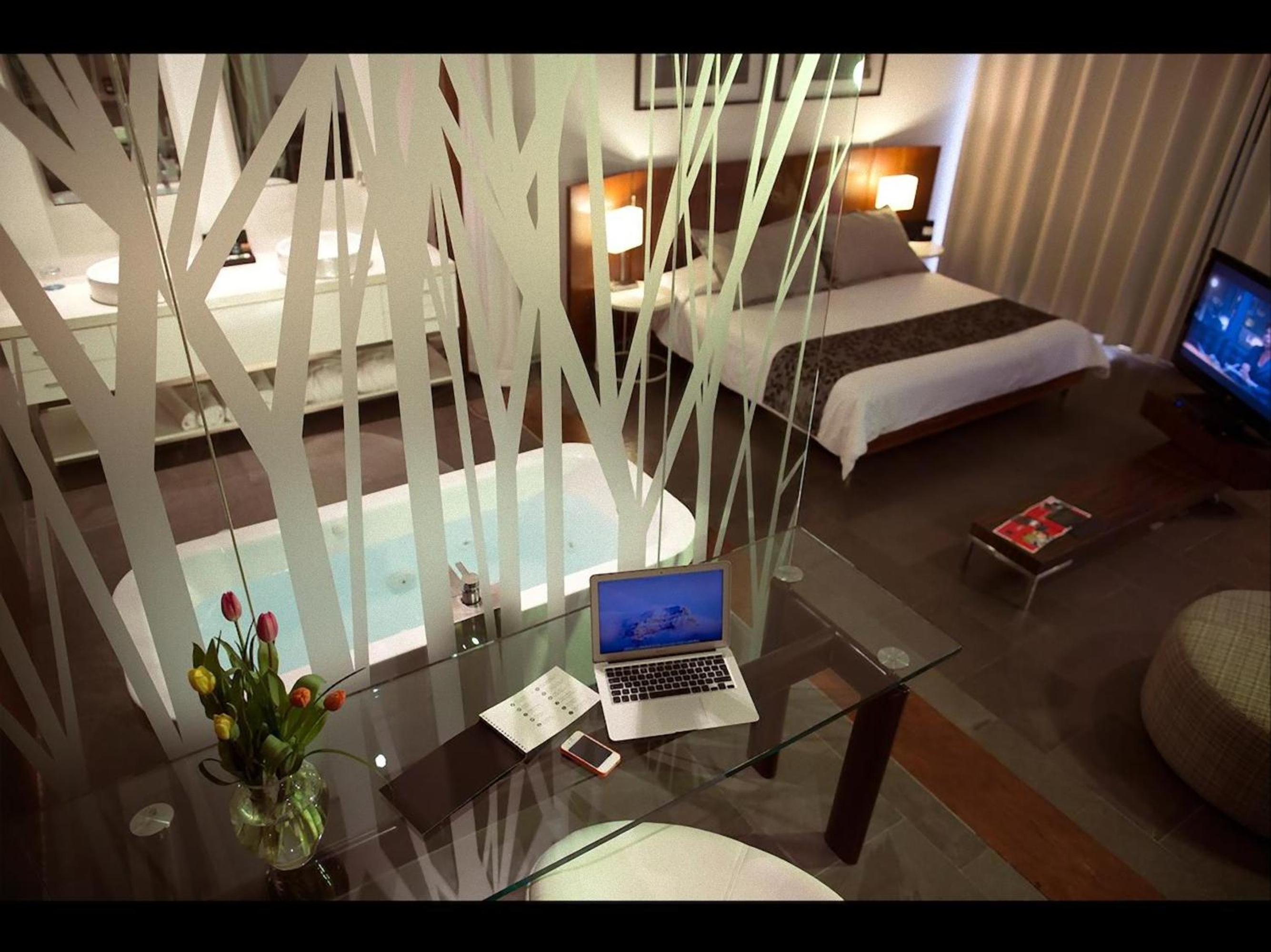 Loft Business - Photo 1