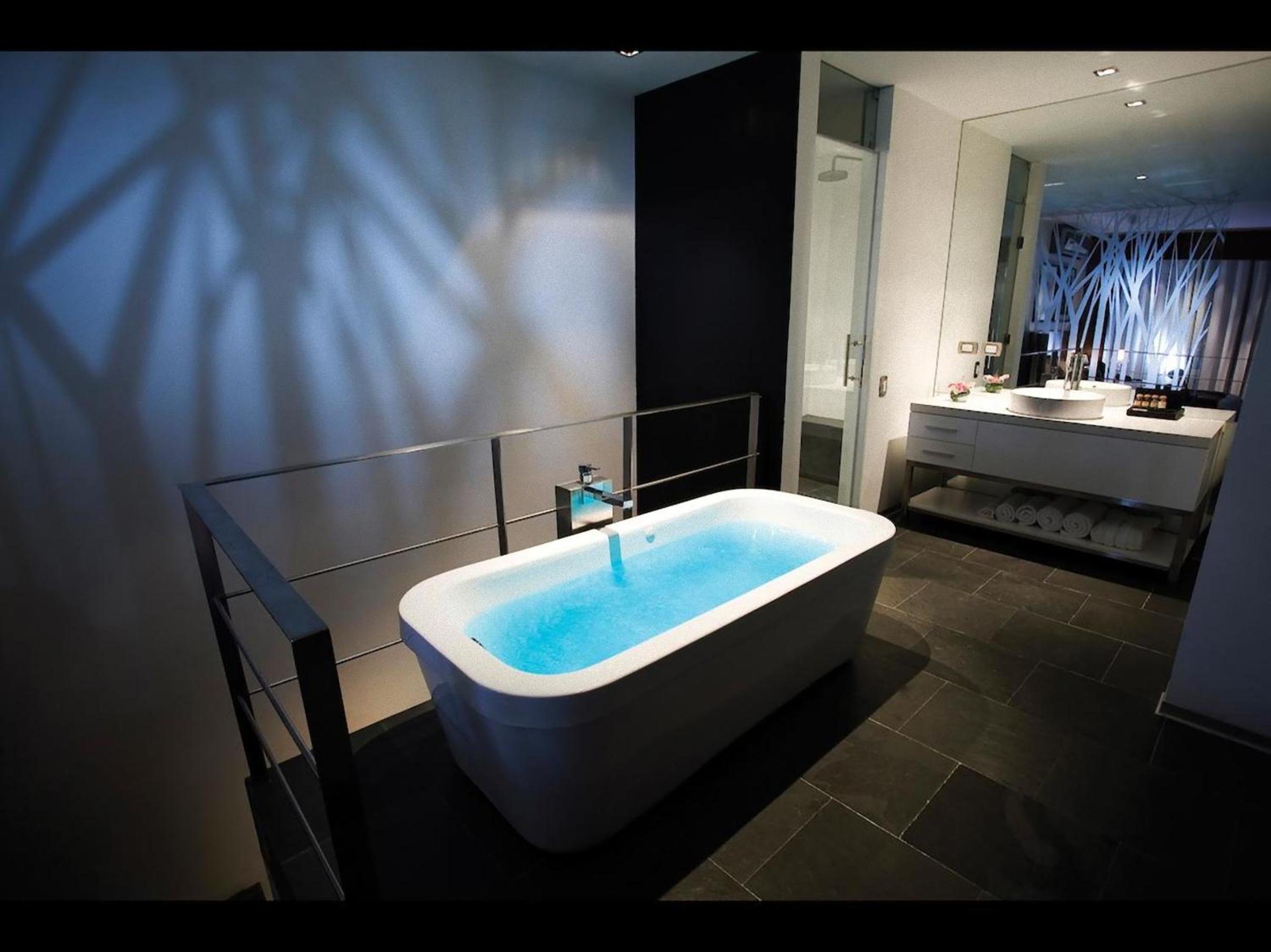 Tower Loft - Photo 4