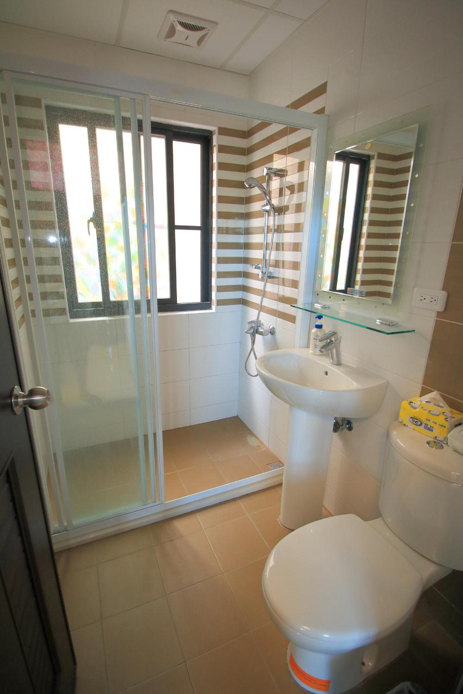 Double Room with Private Bathroom photo 3