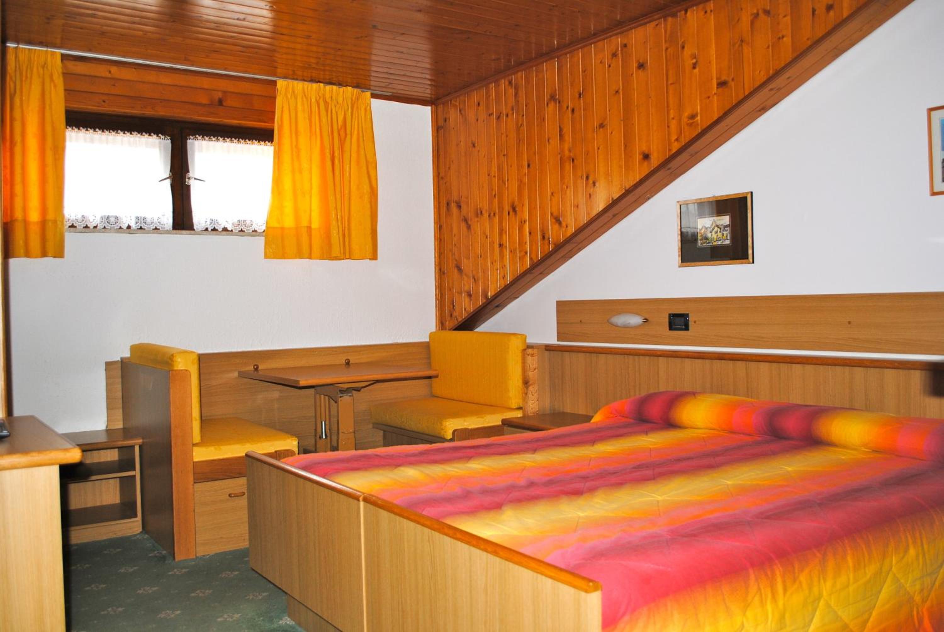 Double or Twin Room - Photo 2