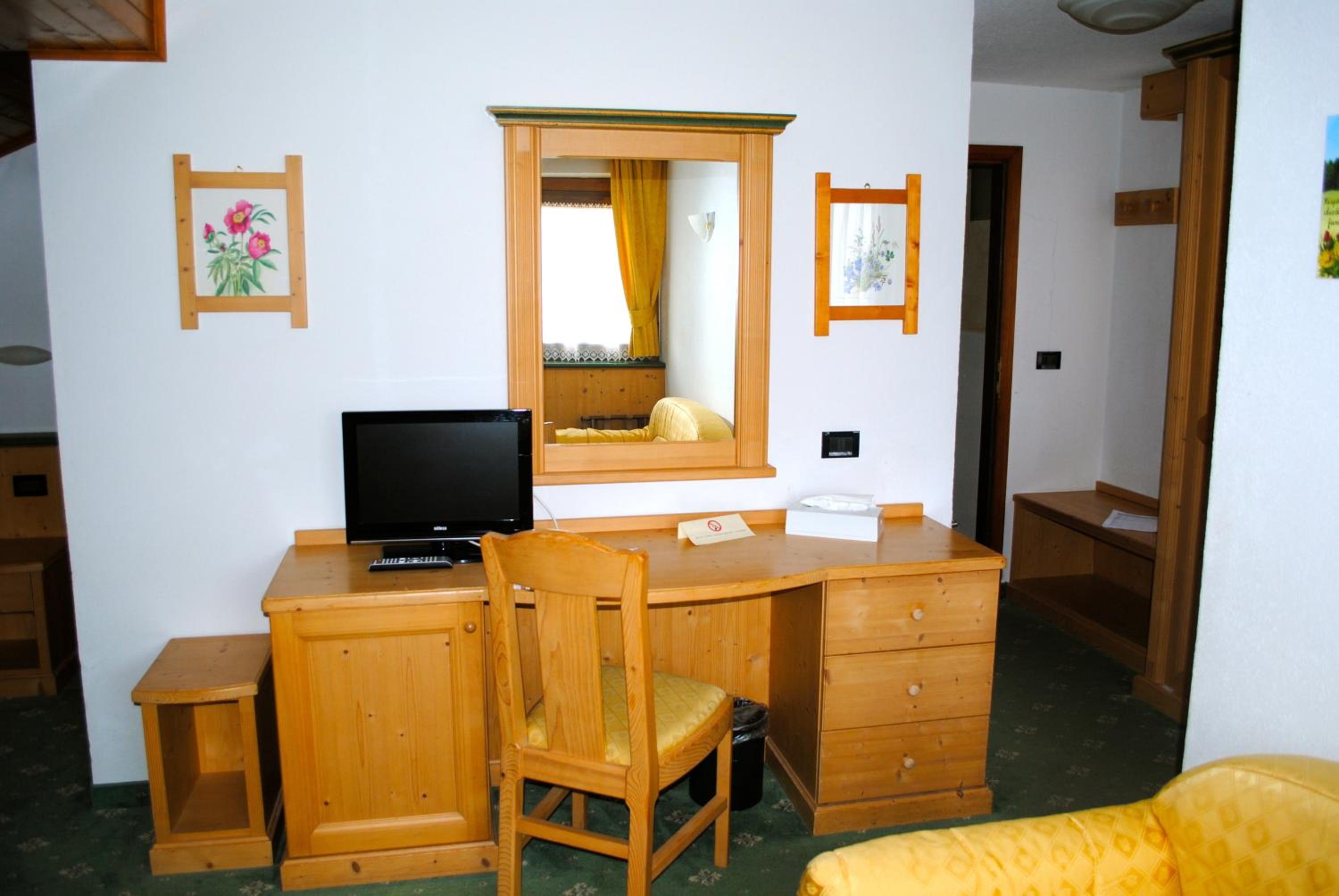 Comfort Quadruple Room - Photo 17