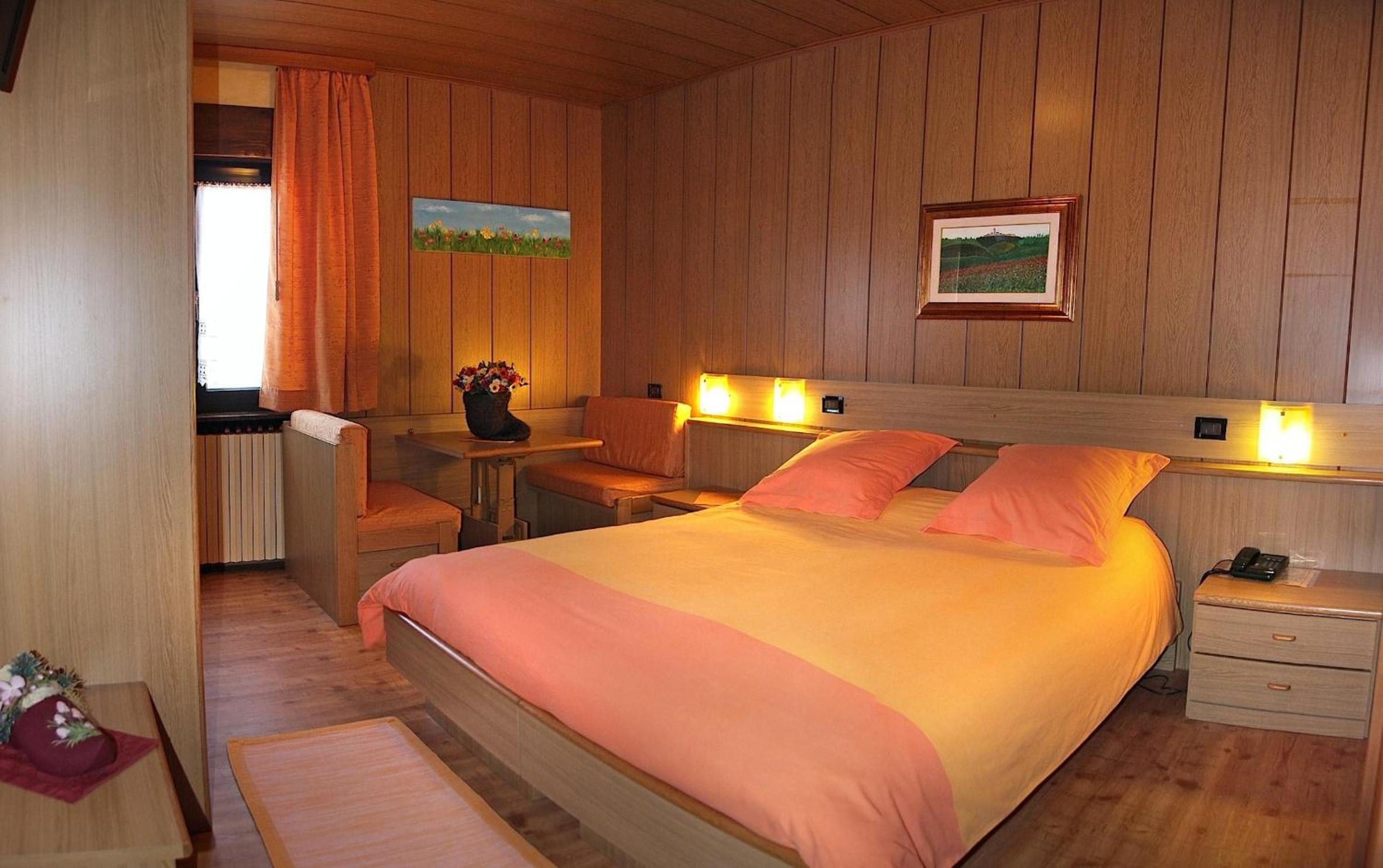 Double or Twin Room - Photo 1