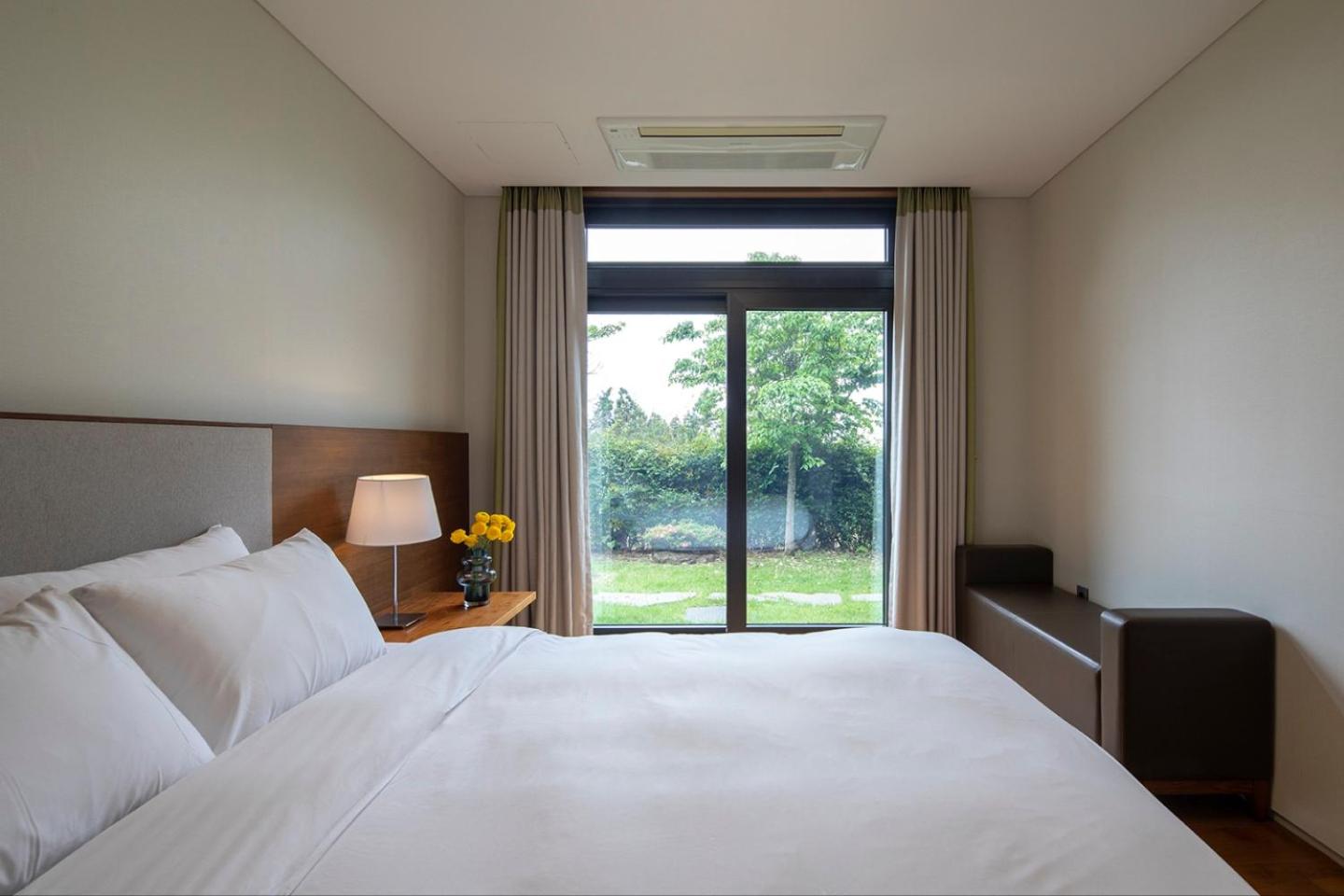 Pent House A - Photo 3