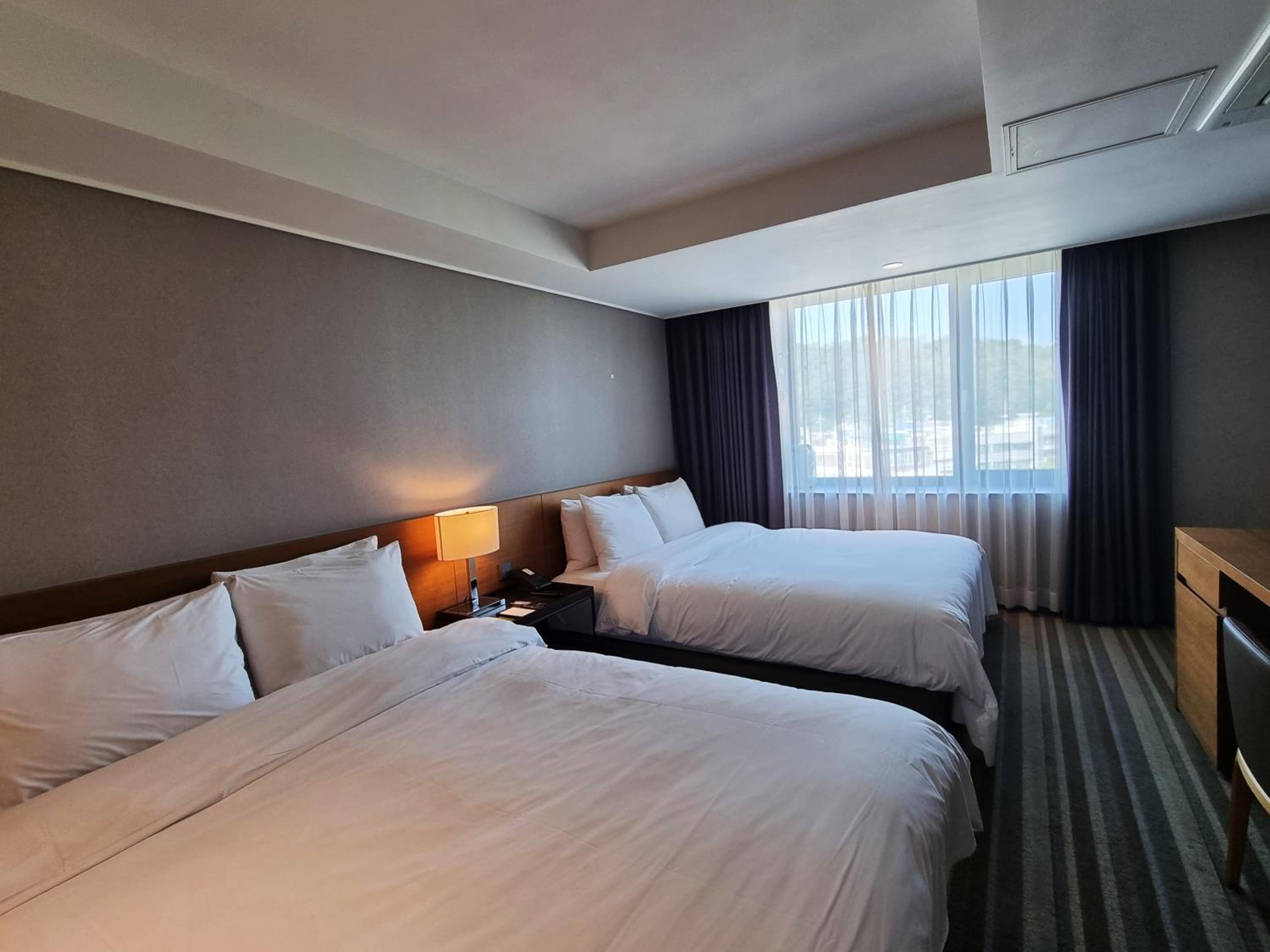 Deluxe Family Twin Room with Free breakfast for 2 people