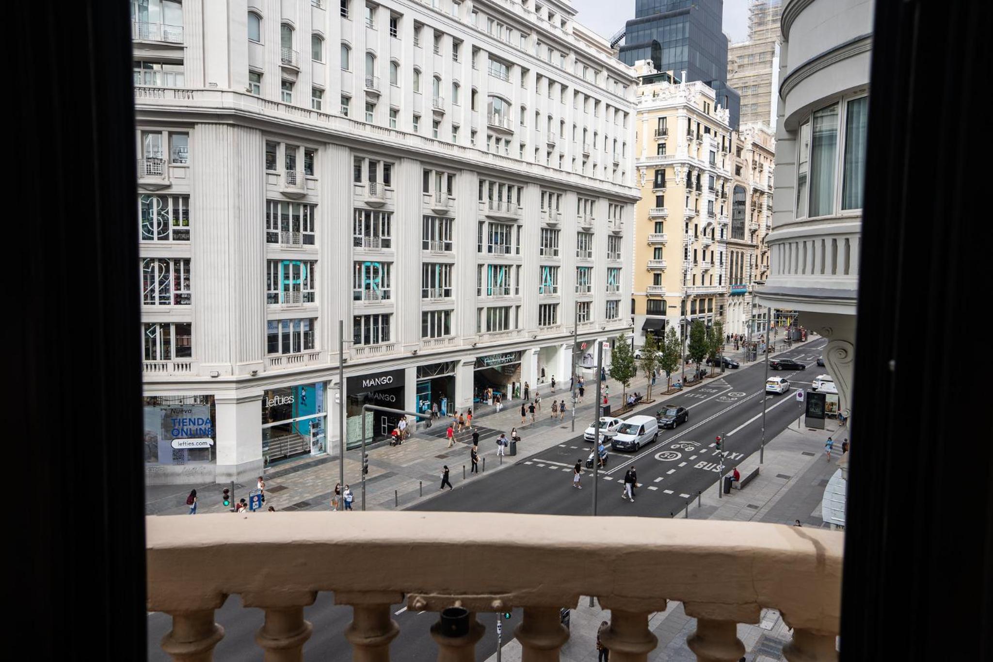 Double Room with View - Photo 7