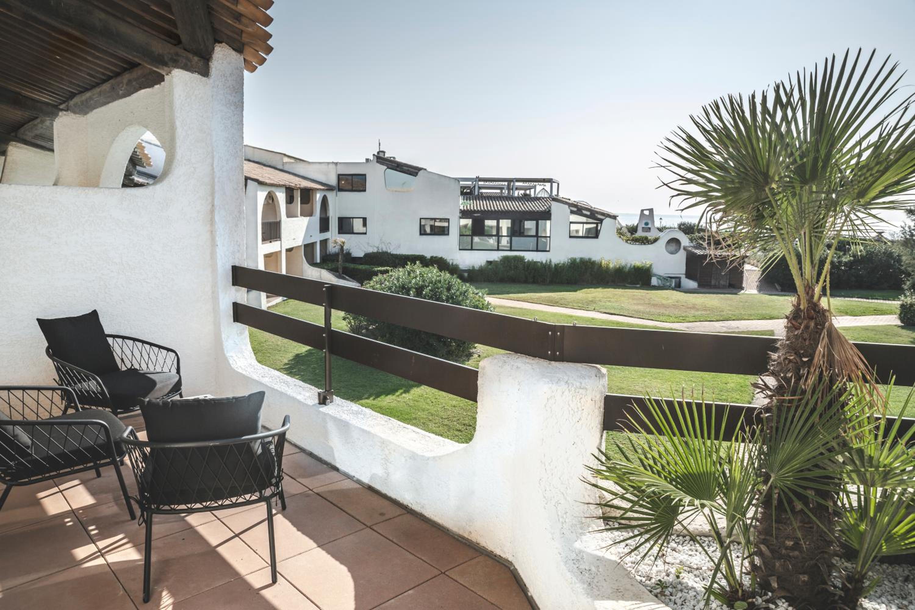 Superior Double Room with Balcony- Partial Sea View (free spa access) - Photo 3