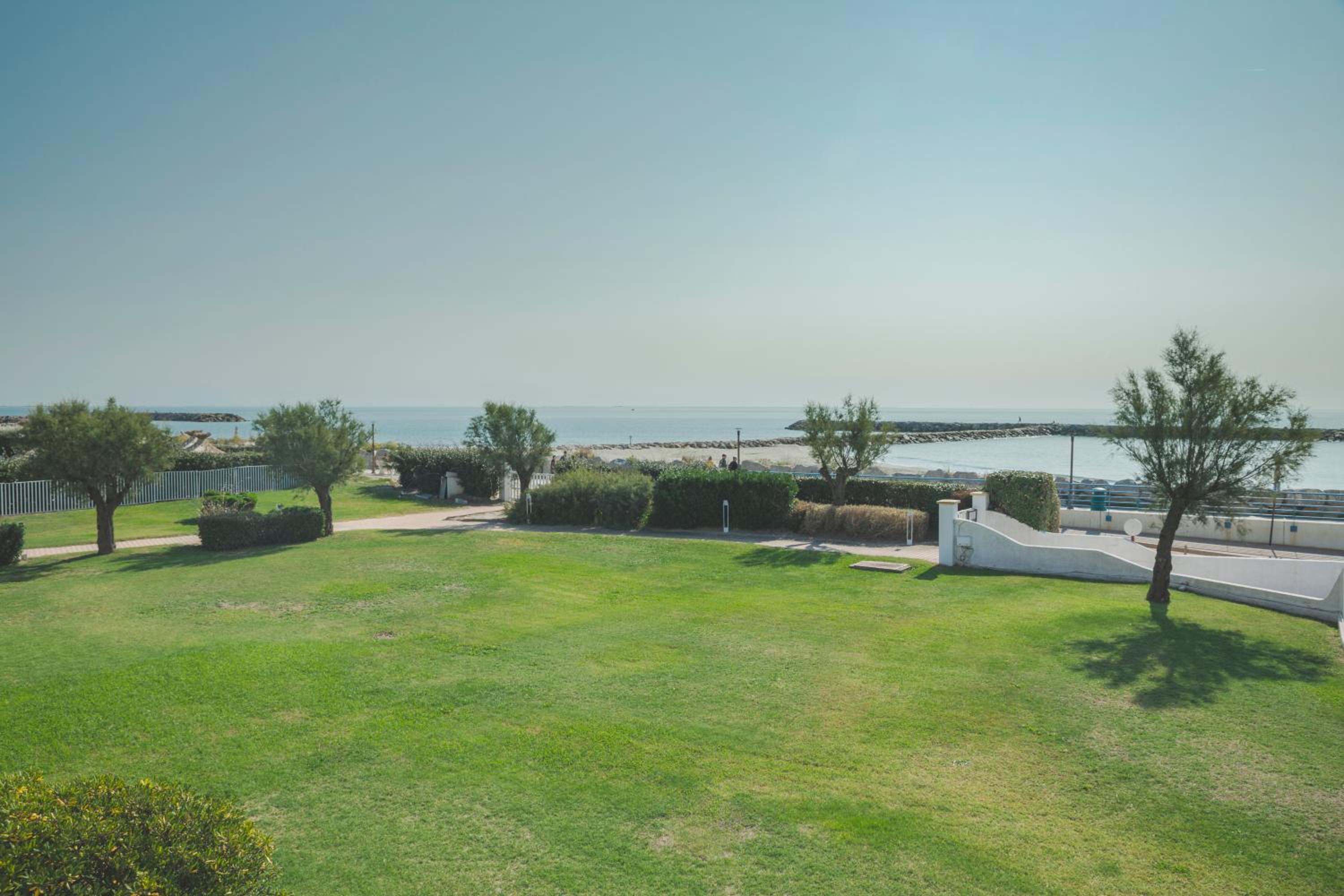 Superior Double Room with Balcony- Partial Sea View (free spa access) - Photo 4