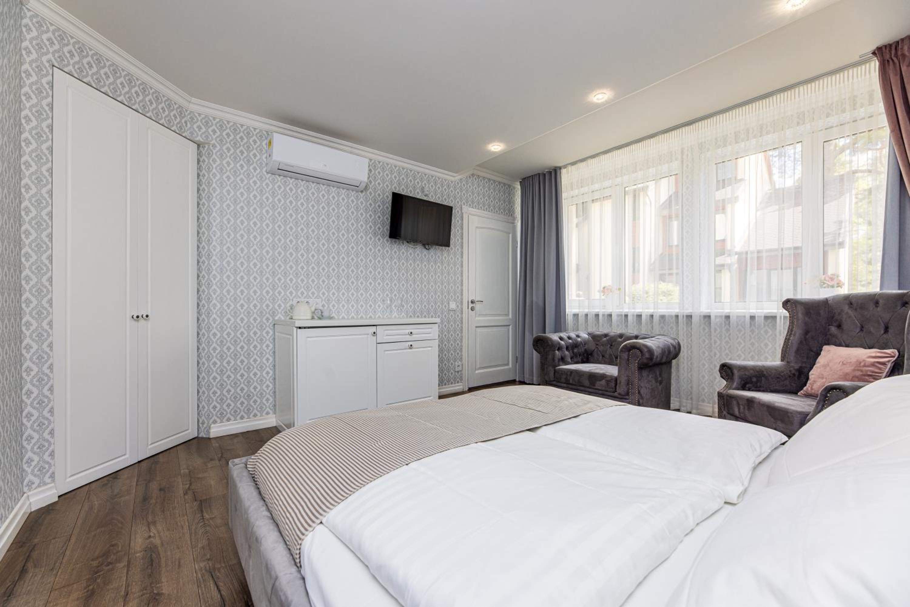 Deluxe Double Room photo 3