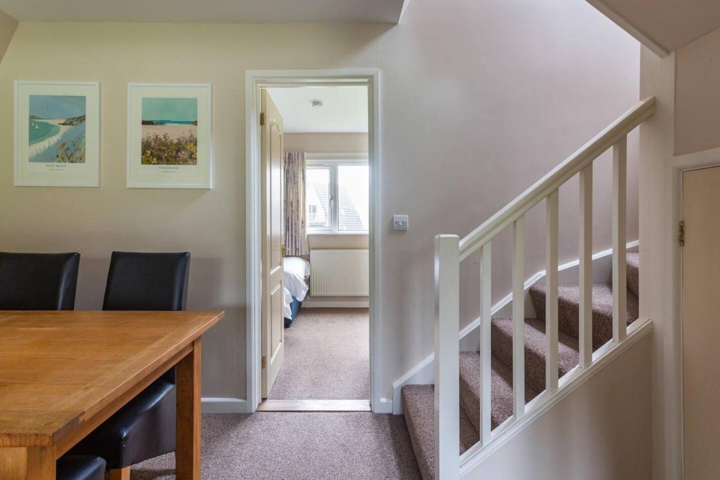 Two-Bedroom House photo 3
