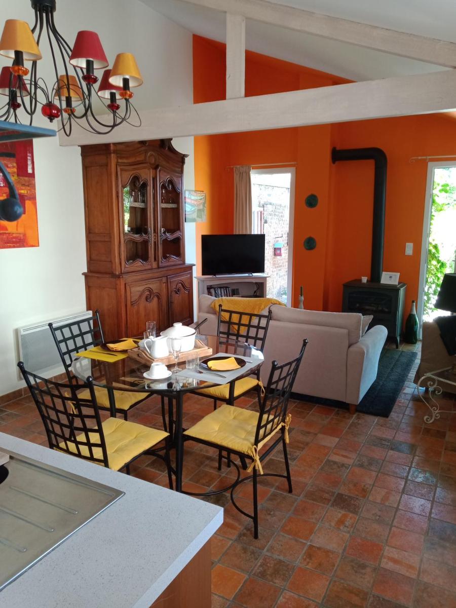 One-Bedroom House photo 2