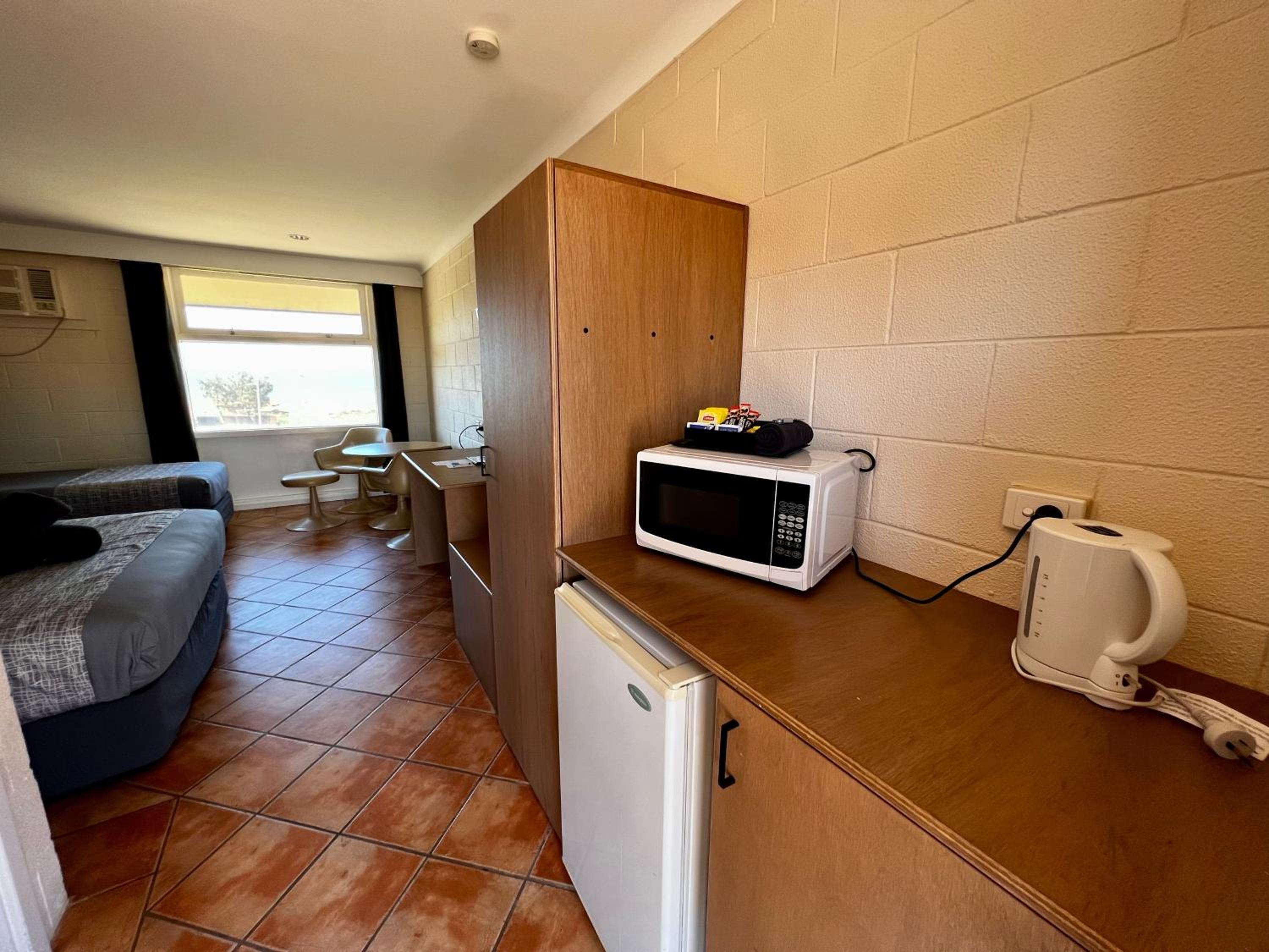 Deluxe Double Room with Sea View - Photo 1