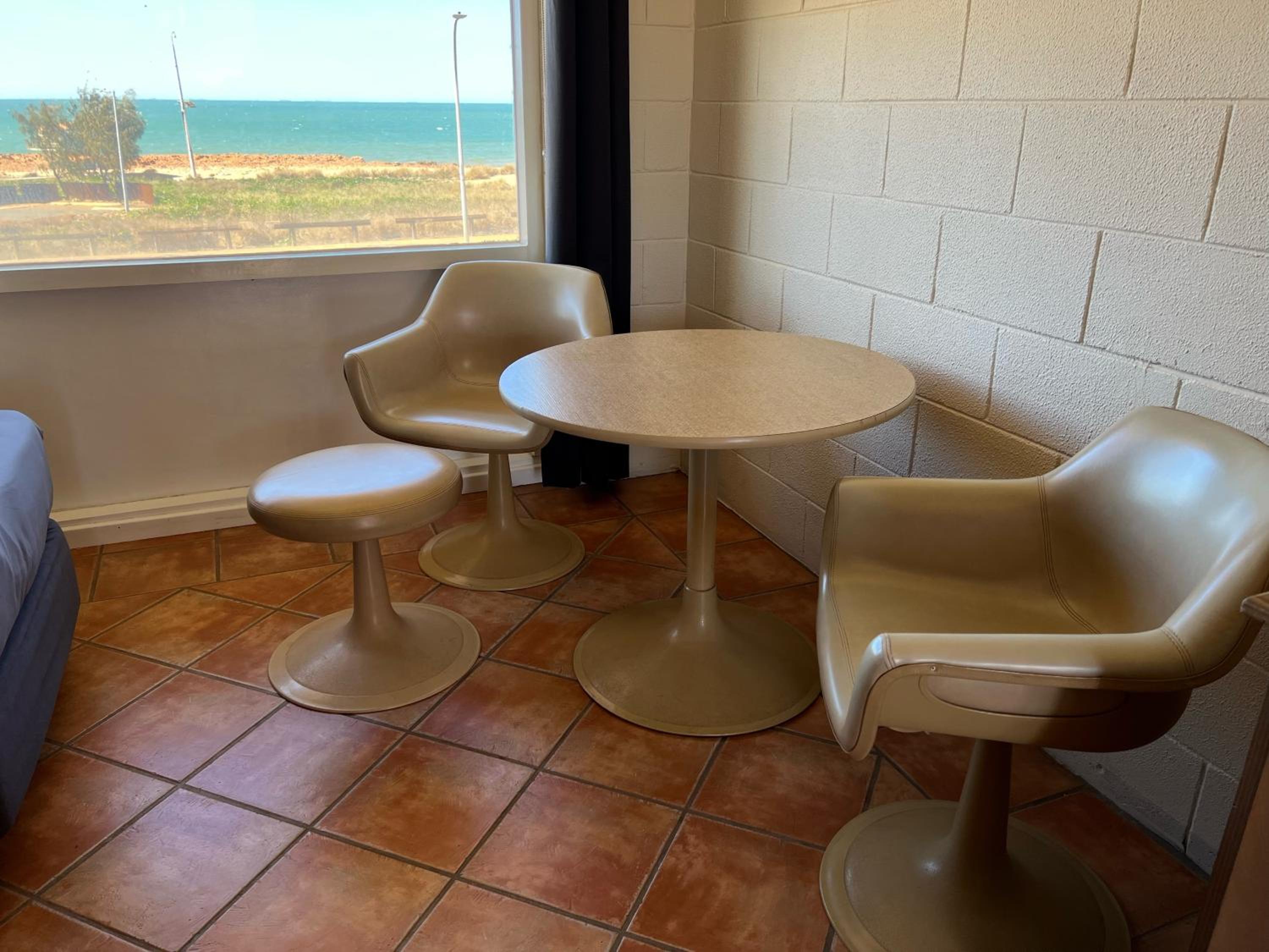 Deluxe Double Room with Sea View - Photo 8