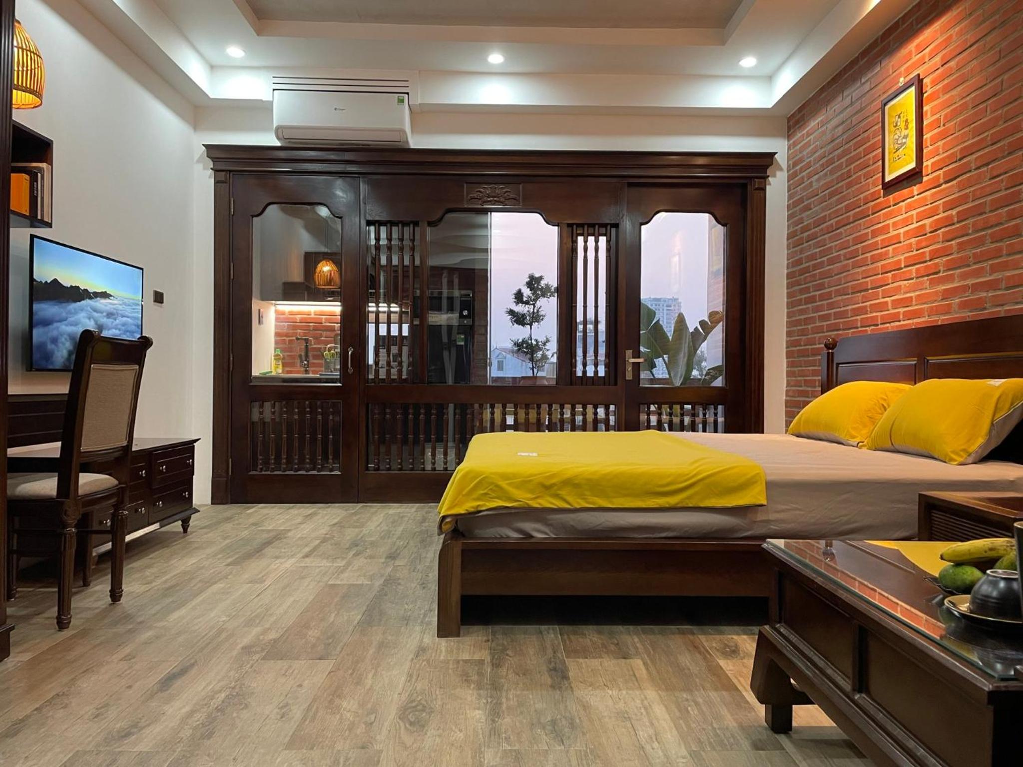 Studio with Terrace