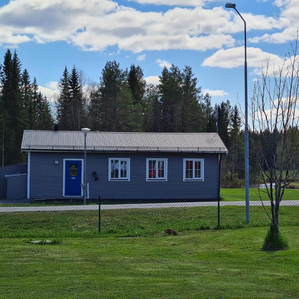 Two-Bedroom House photo 2