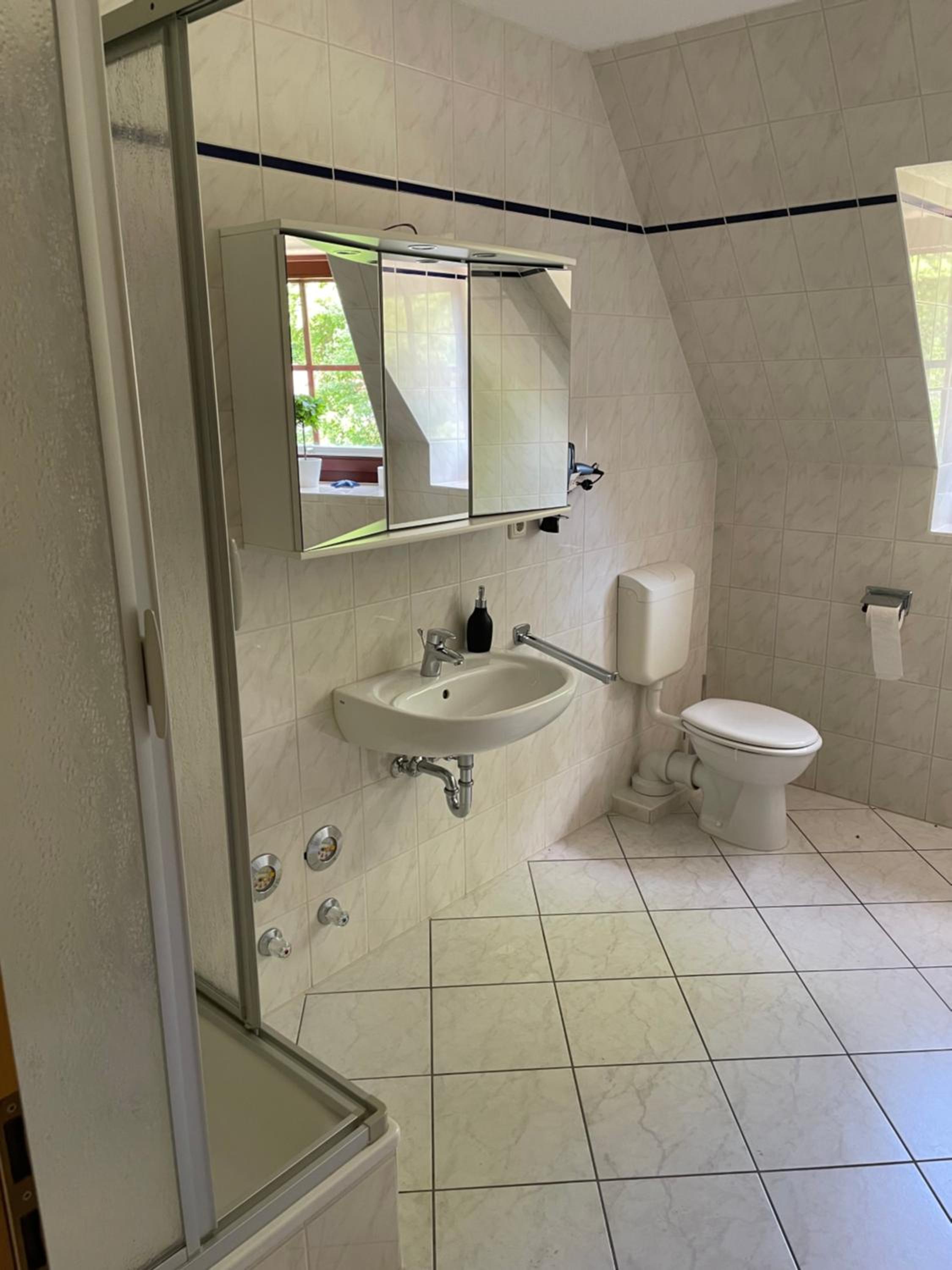 Double Room with Private Bathroom photo 2