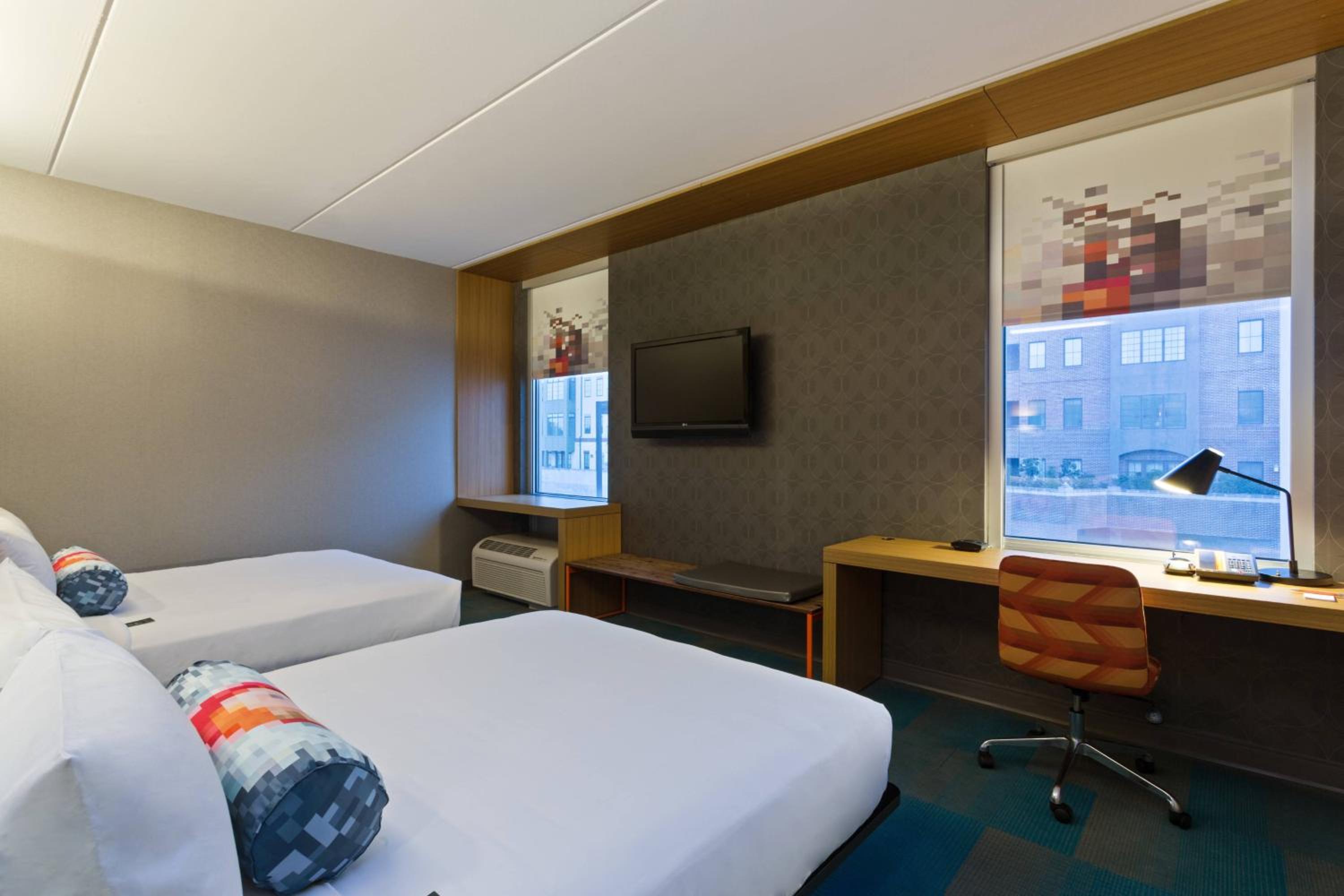 Queen Room with Two Queen Beds and Roll-In Shower - Mobility Access/Hearing Accessible