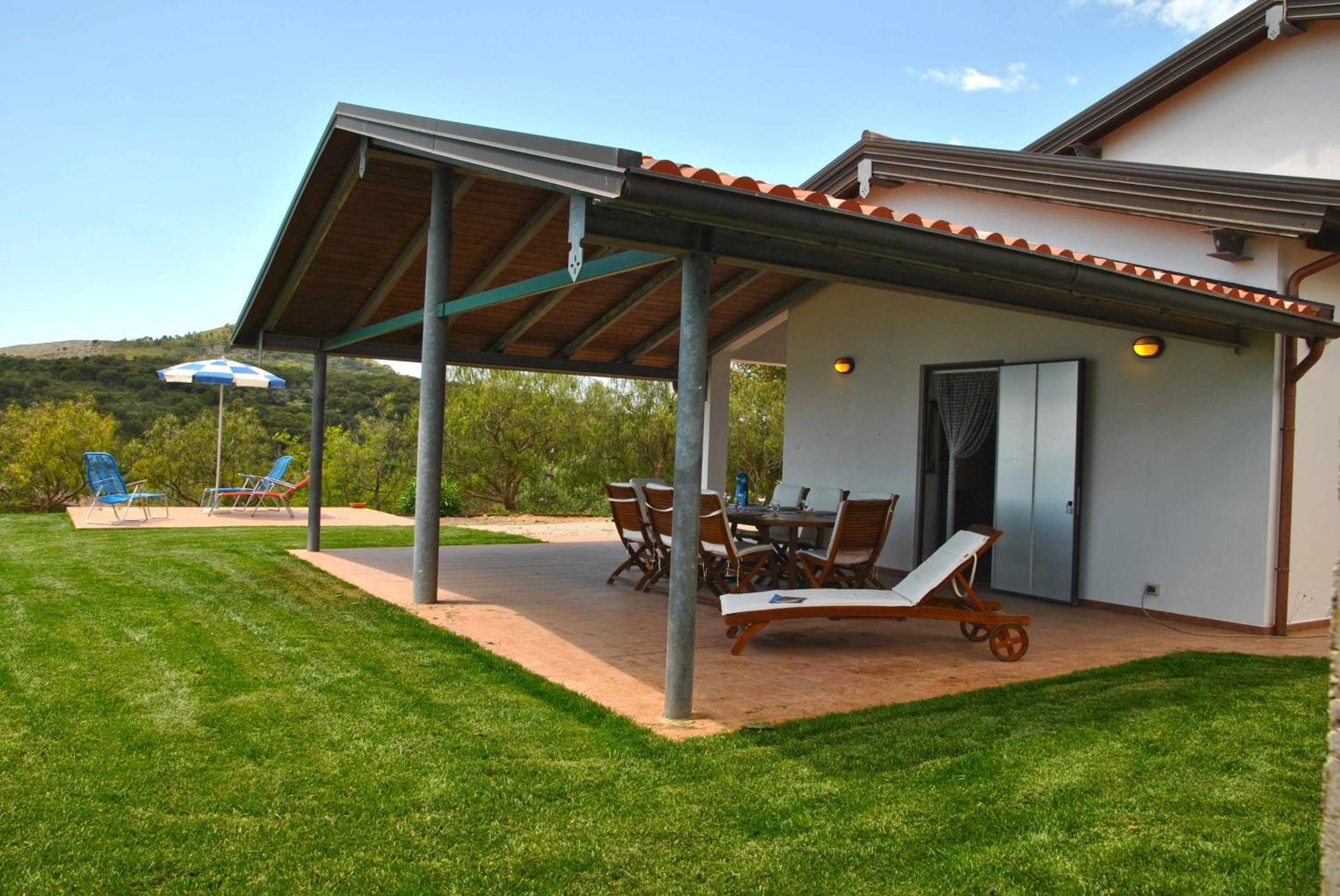 Two-Bedroom House - Photo 4