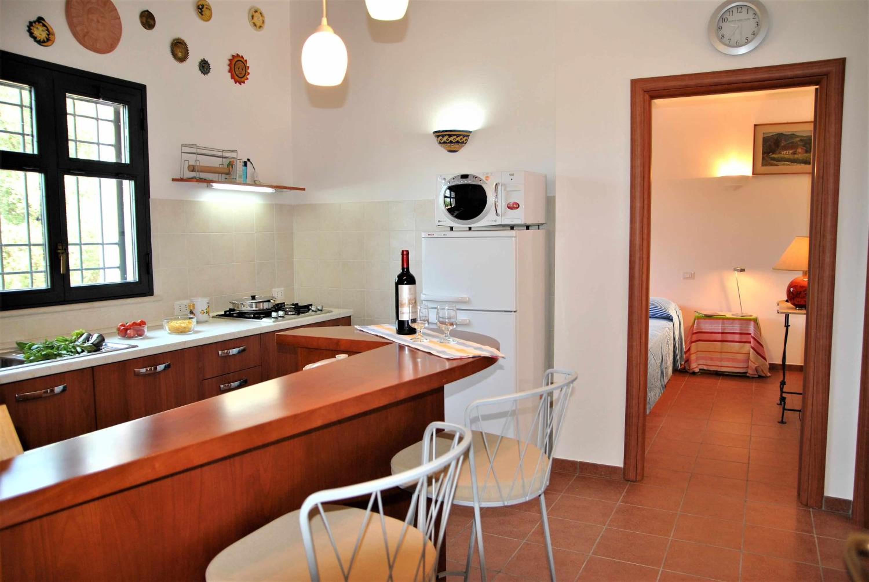 Two-Bedroom House - Photo 17